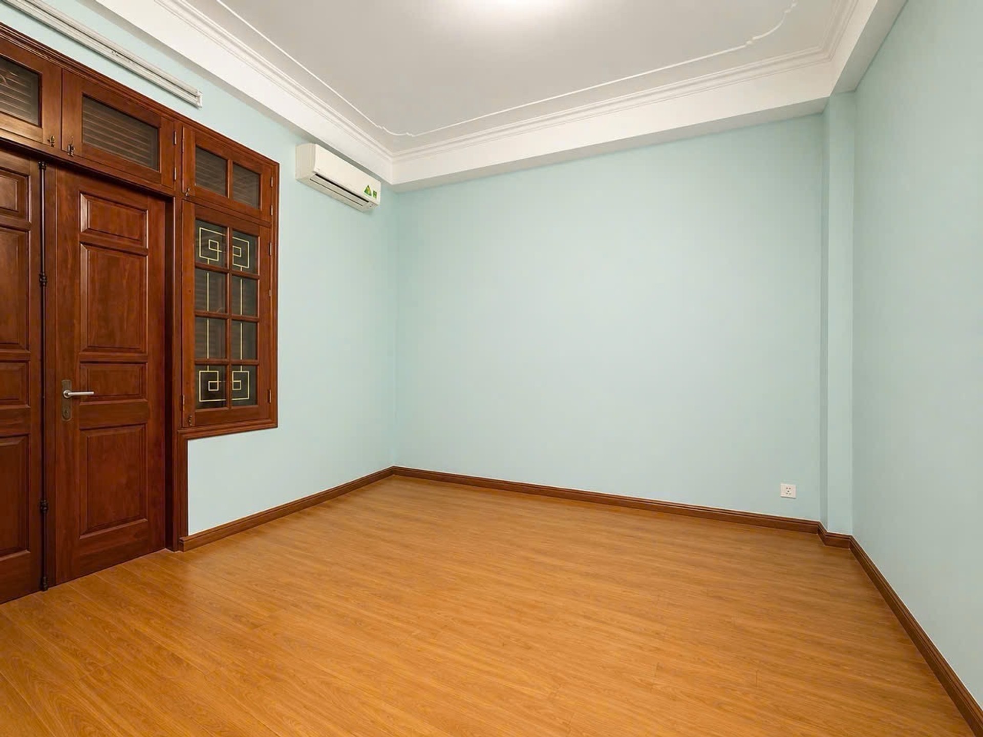 Bán nhà Kim Giang - diện tích 110m2 4 tầng - Biệt thự sân rộng - giá 21,5 tỷ