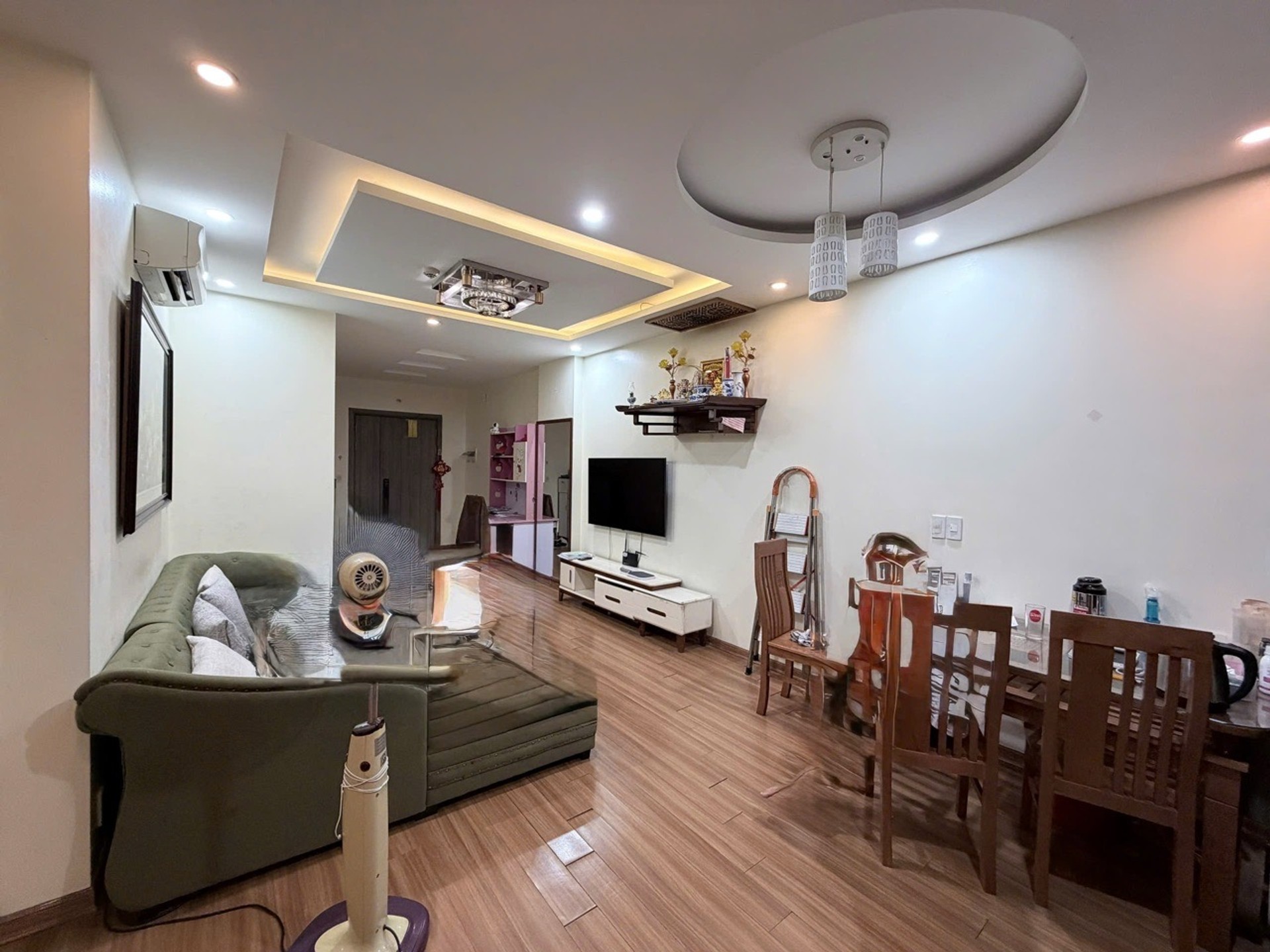 Bán nhà Lĩnh Nam - diện tích 73m2 1 tầng - Căn hộ 2 ngủ 2 WC - giá 6,3 tỷ