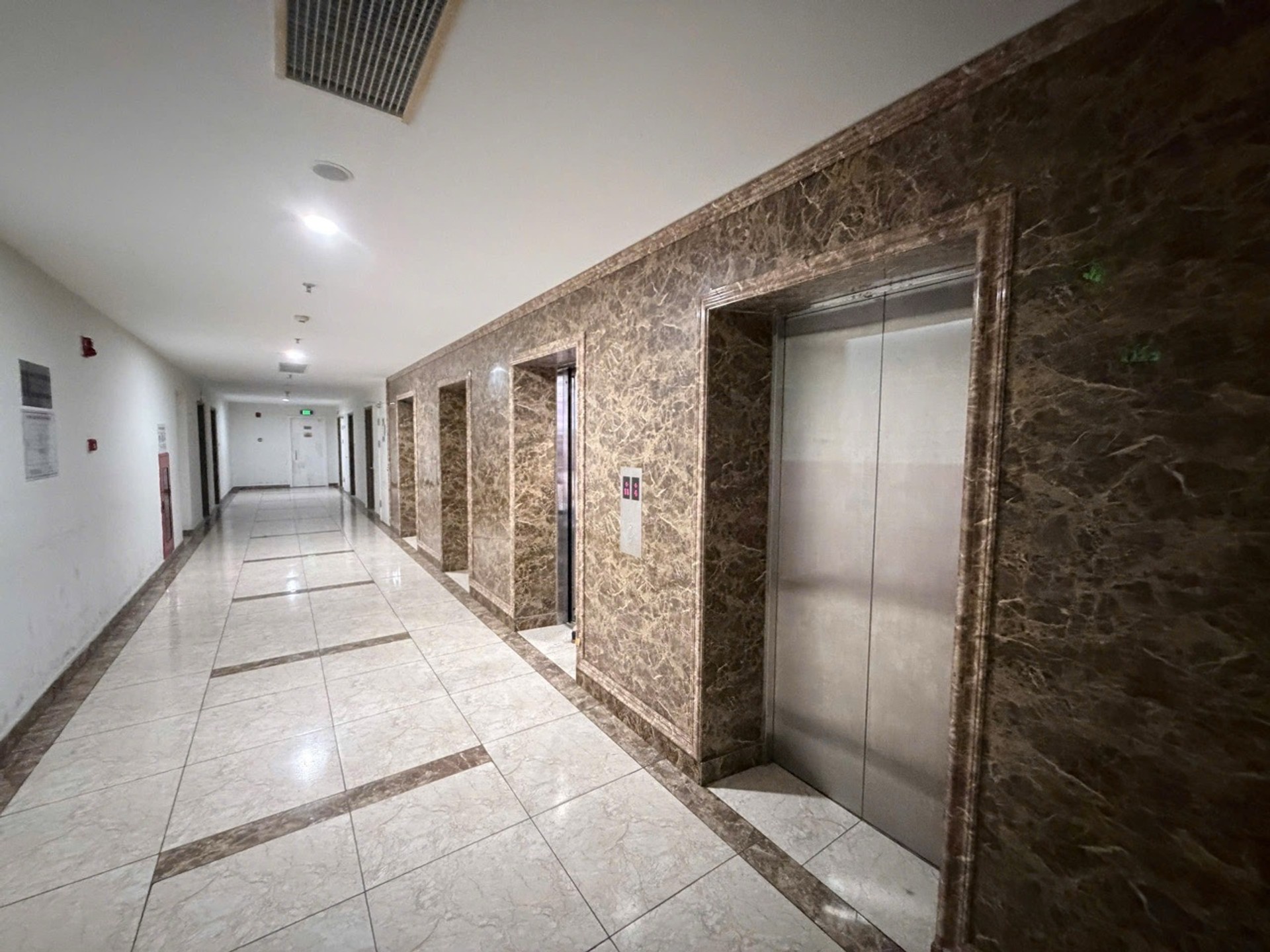 Bán nhà Lĩnh Nam - diện tích 73m2 1 tầng - Căn hộ 2 ngủ 2 WC - giá 6,3 tỷ