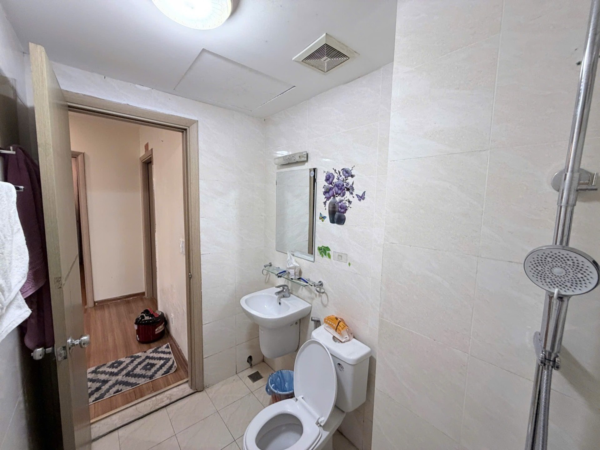 Bán nhà Lĩnh Nam - diện tích 73m2 1 tầng - Căn hộ 2 ngủ 2 WC - giá 6,3 tỷ