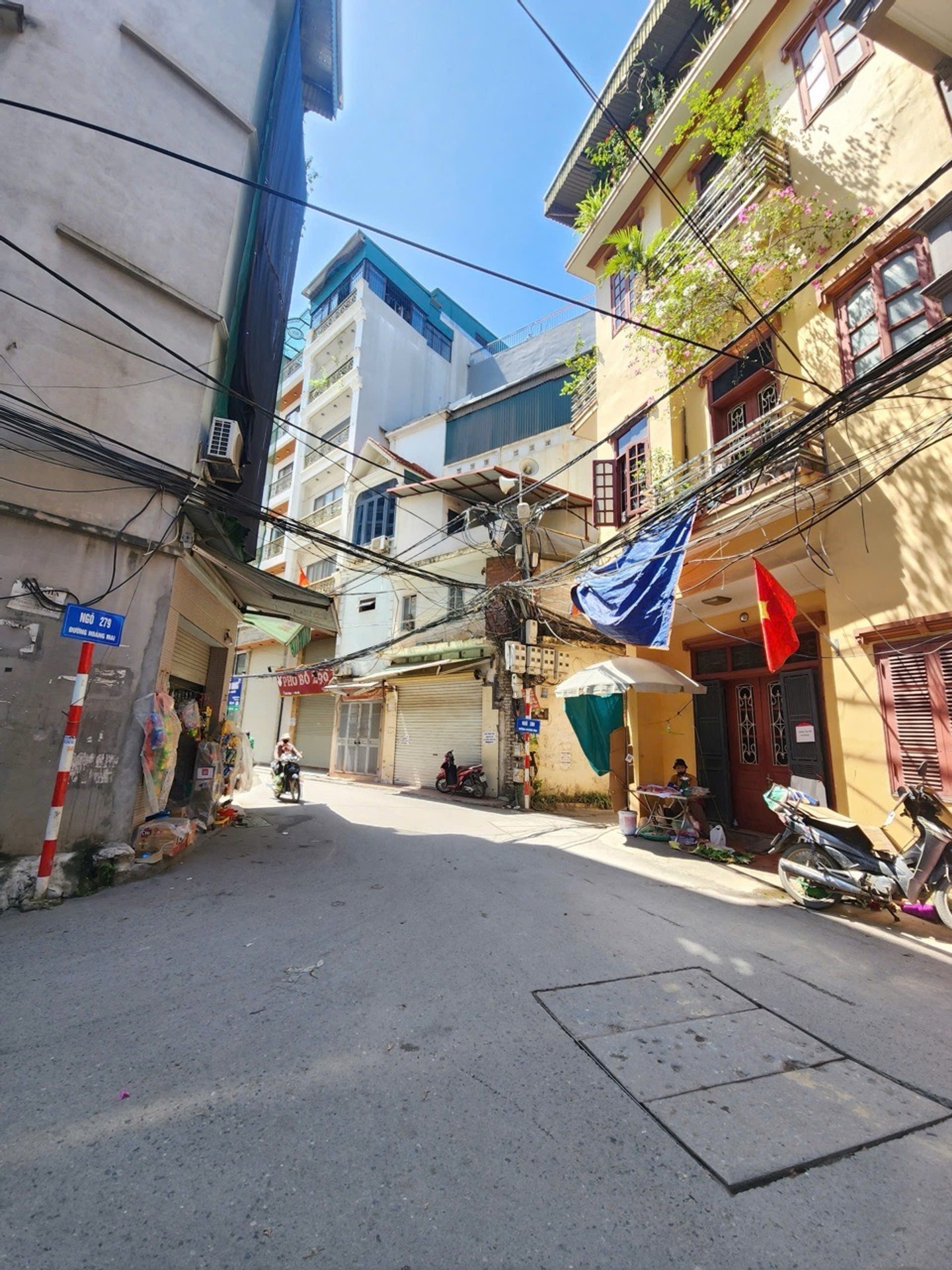 Bán nhà Hoàng Mai - diện tích 54m2 6 tầng - ô tô - giá 19,2 tỷ