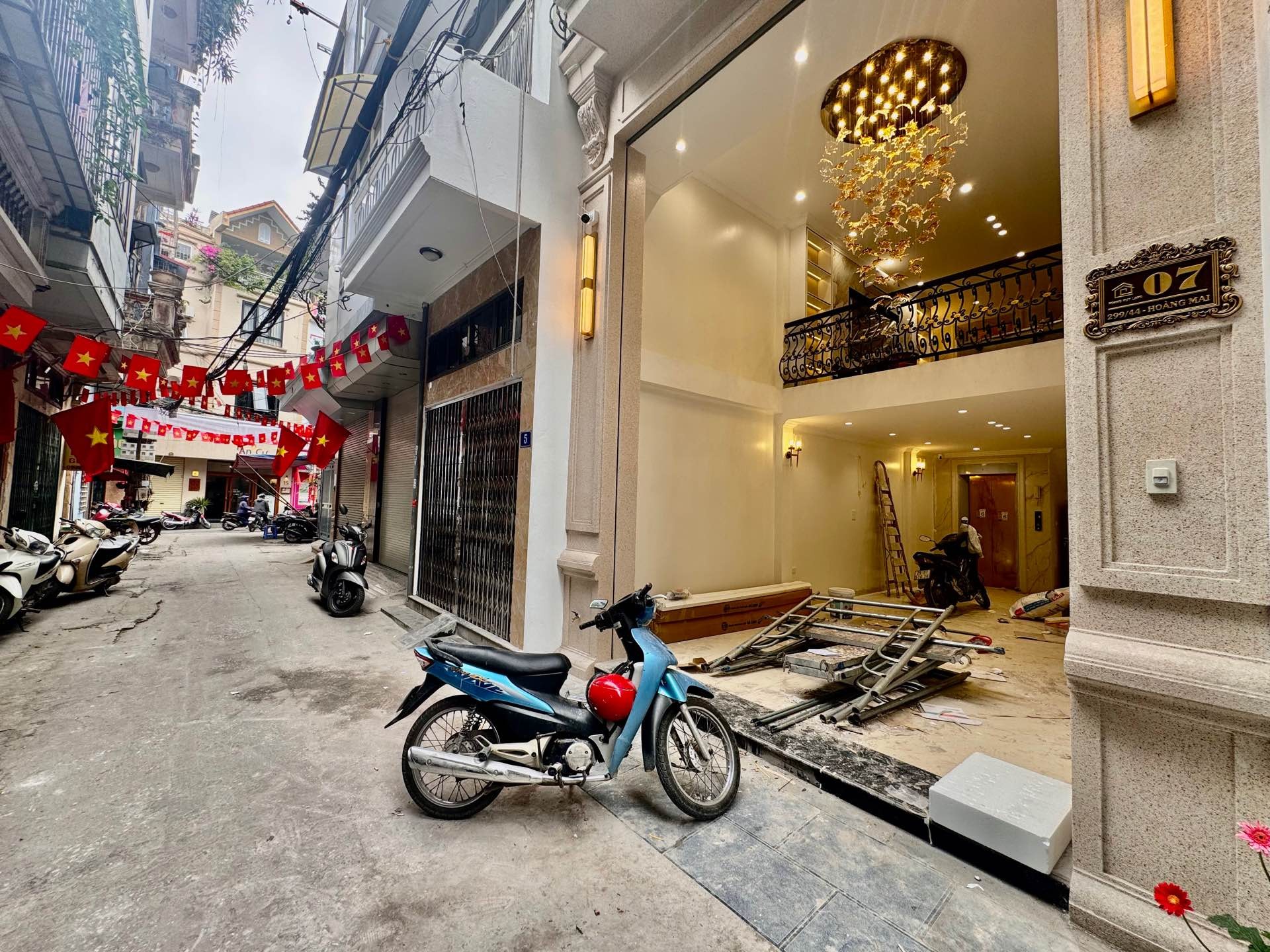 Bán nhà Hoàng Mai - diện tích 45m2 7 tầng - Phân lô khu Đền Lừ - giá 21,6 tỷ