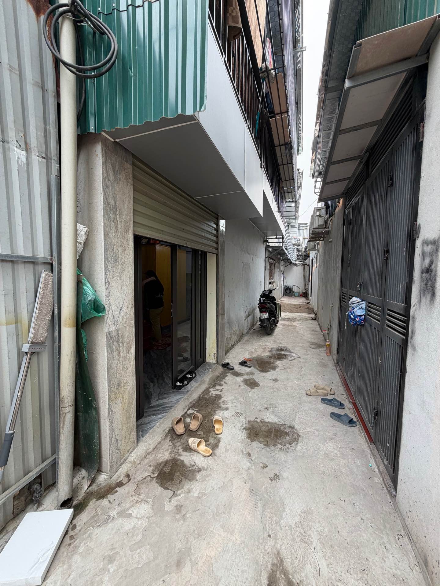 Bán nhà Ngõ Hạnh Phúc - diện tích 35m2 2 tầng - nhà đẹp hiếm có - giá 2,9 tỷ