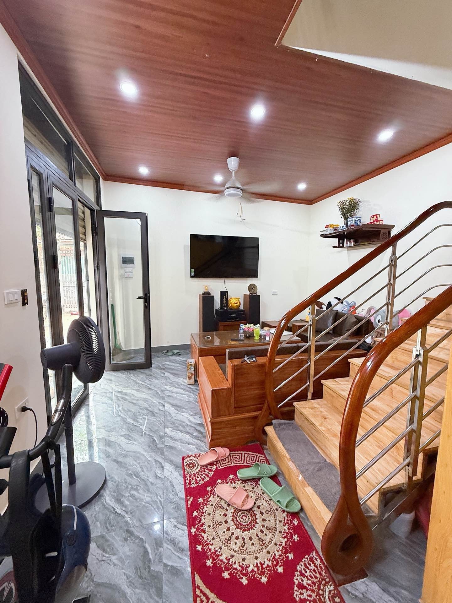 Bán nhà Ngõ Hạnh Phúc - diện tích 35m2 2 tầng - nhà đẹp hiếm có - giá 2,9 tỷ