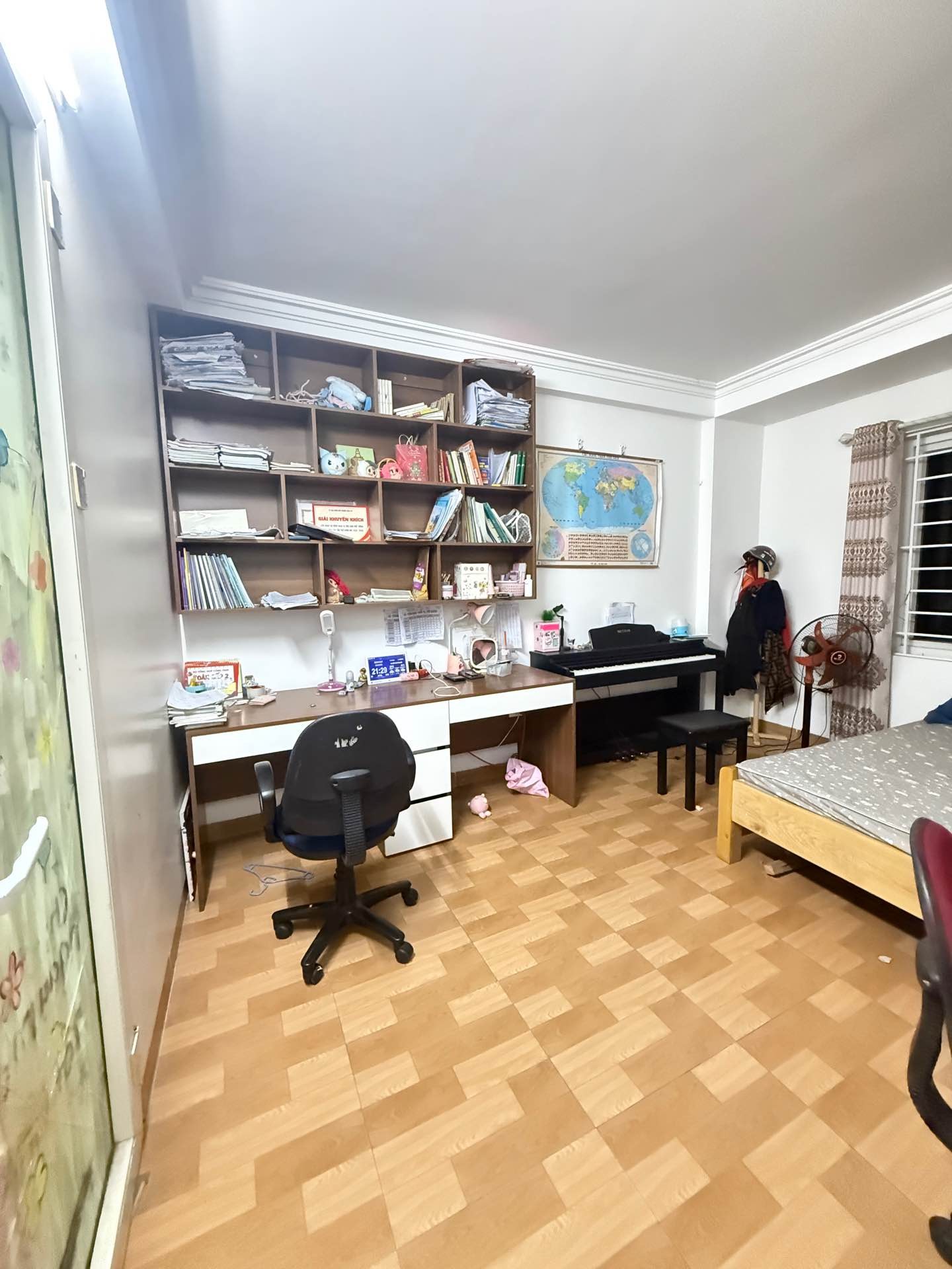Bán nhà Phố Đại Đồng - diện tích 30m2 5 tầng - Nhà dân xây mới - giá 8,8 tỷ
