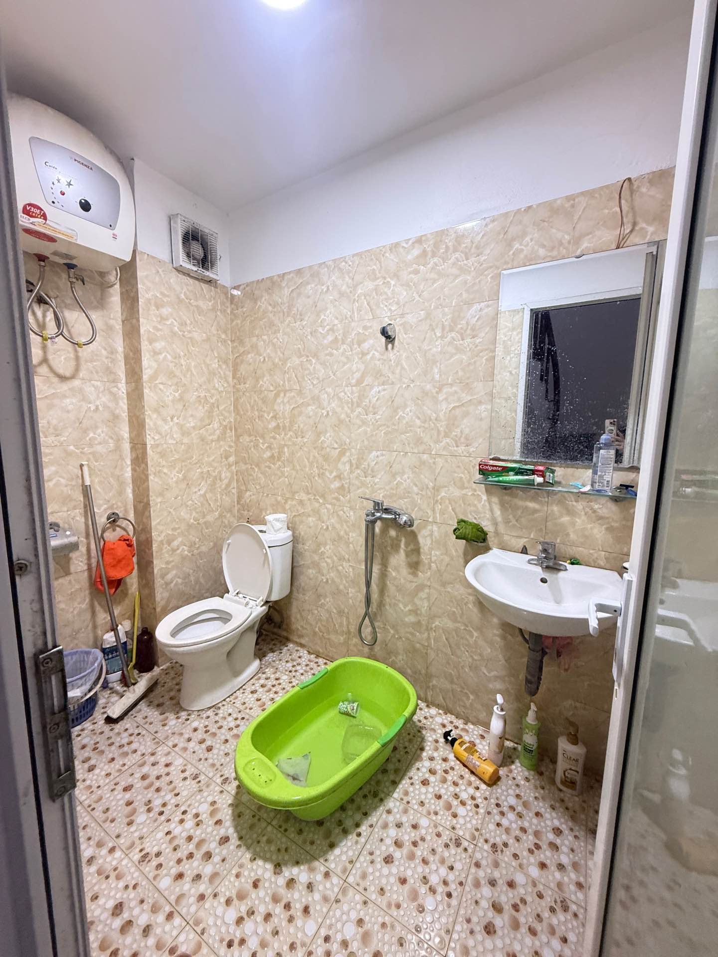 Bán nhà Phố Đại Đồng - diện tích 30m2 5 tầng - Nhà dân xây mới - giá 8,8 tỷ