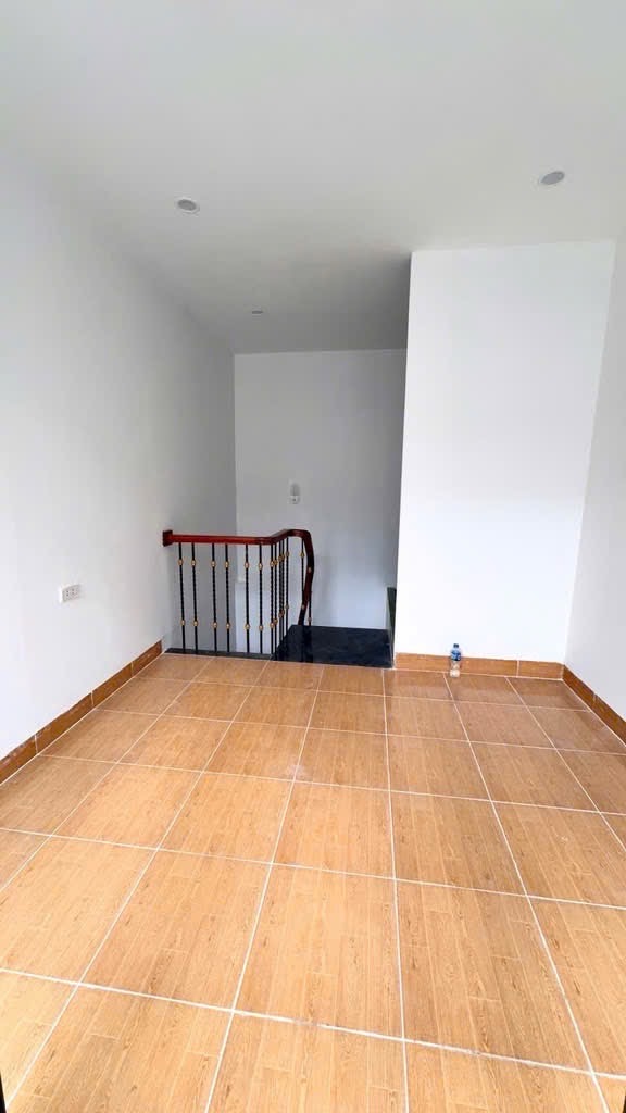 Bán nhà Thanh Nhàn - diện tích 24m2 4 tầng - ô tô tránh - giá 5,9 tỷ