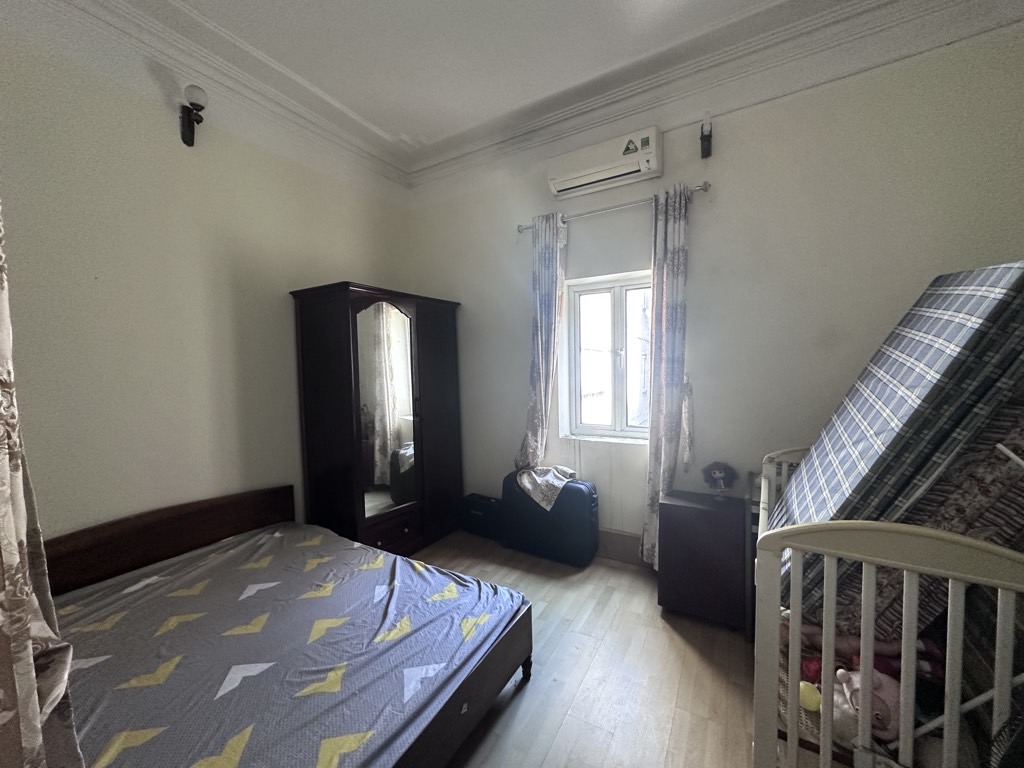 Bán nhà Hai Bà Trưng - diện tích 72m2 4 tầng - ô tô tránh - giá 16,9 tỷ
