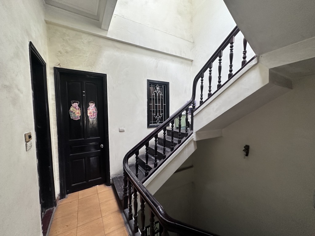 Bán nhà Hai Bà Trưng - diện tích 72m2 4 tầng - ô tô tránh - giá 16,9 tỷ