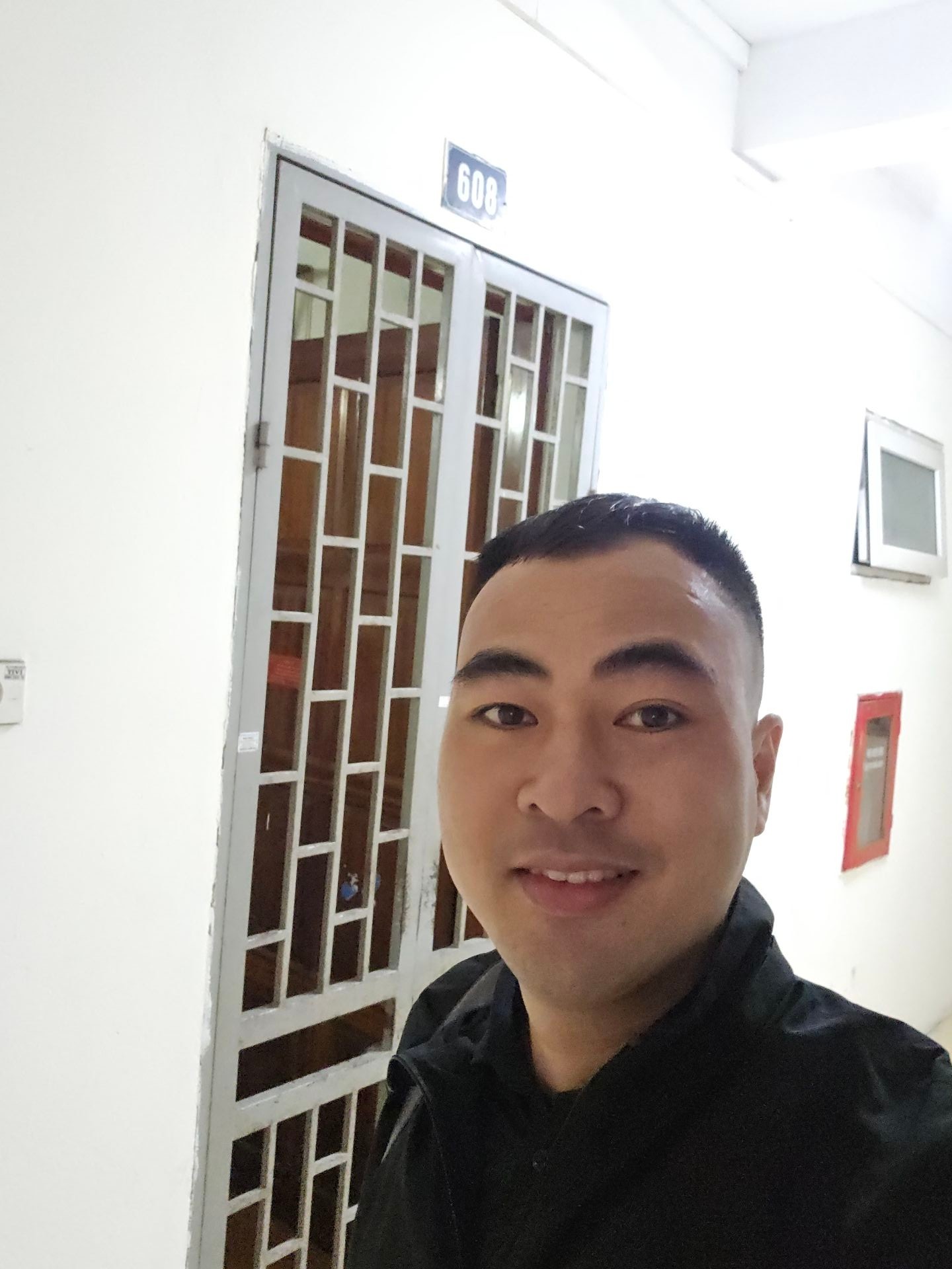 Bán nhà Nguyễn Hữu Thọ - diện tích 139m2 6 tầng - Căn hộ 3 phòng ngủ - giá 10,1 tỷ