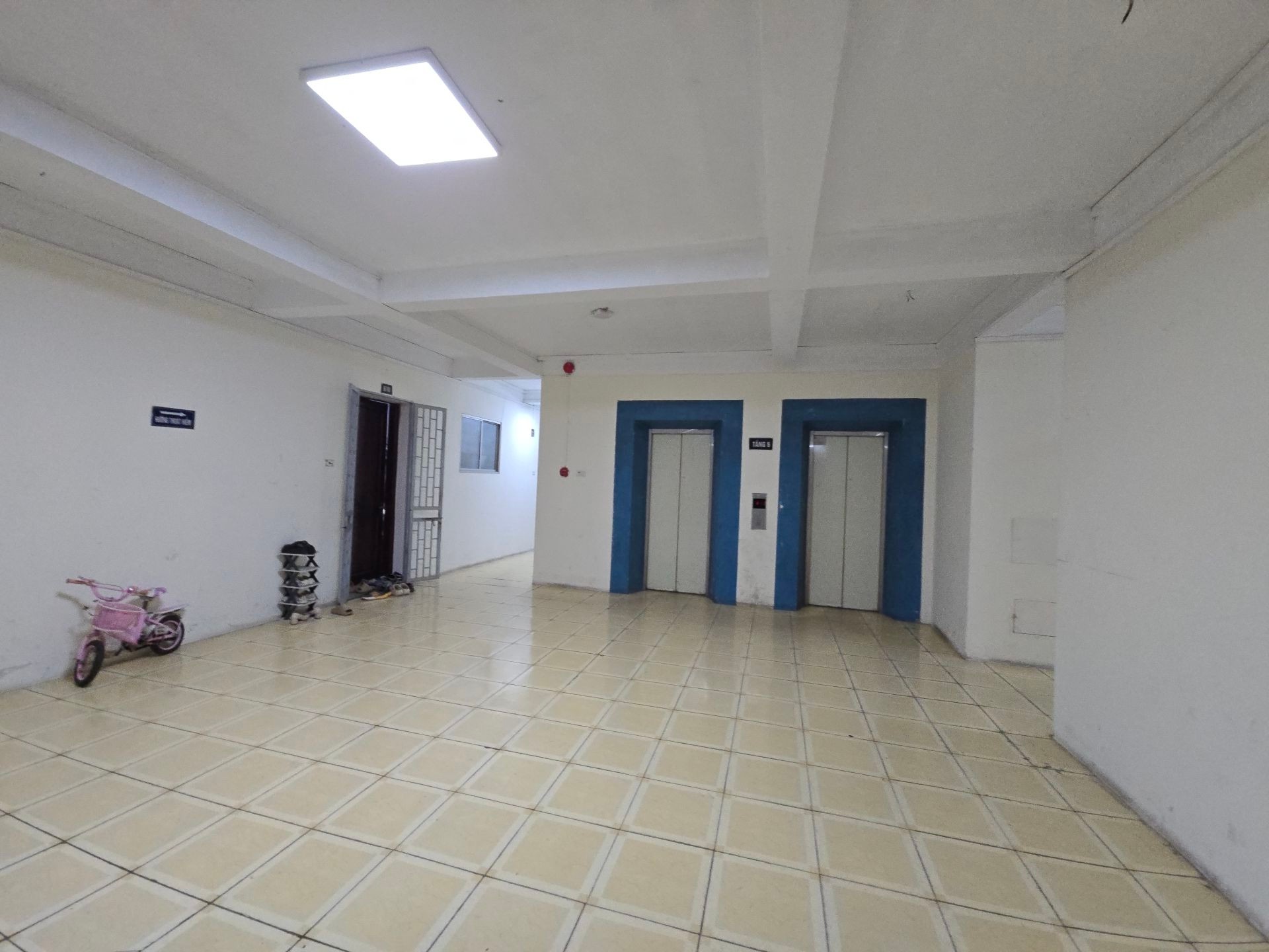 Bán nhà Nguyễn Hữu Thọ - diện tích 139m2 6 tầng - Căn hộ 3 phòng ngủ - giá 10,1 tỷ