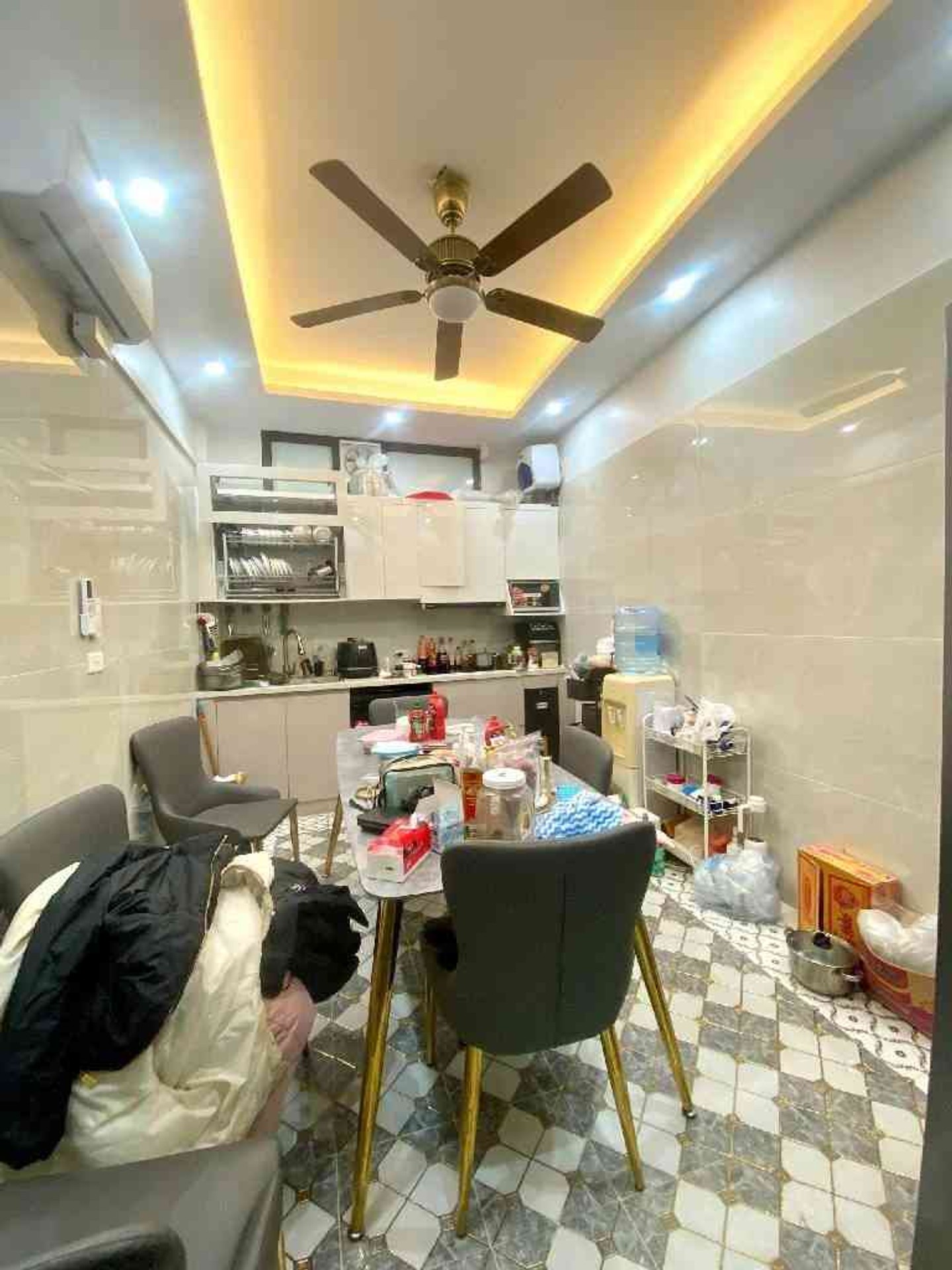 Bán nhà Mạc Thị Bưởi - diện tích 47m2 4 tầng - Nhà đẹp đón Tết - giá 14,5 tỷ