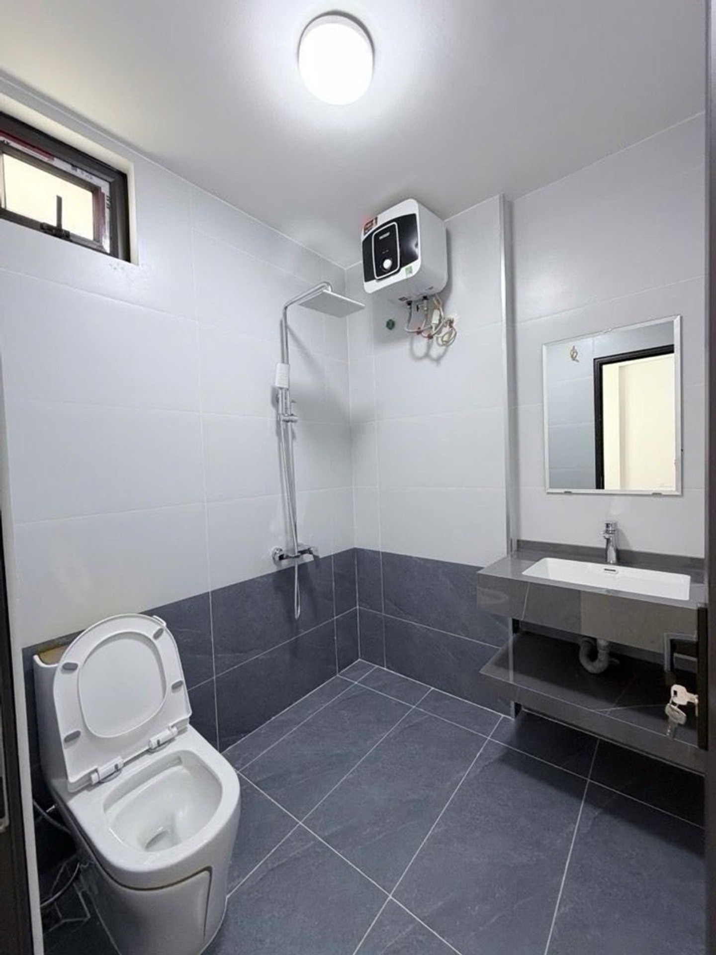 Bán nhà Bùi Xương Trạch - diện tích 32m2 4 tầng - Lô góc thoáng sáng - giá 3,6 tỷ