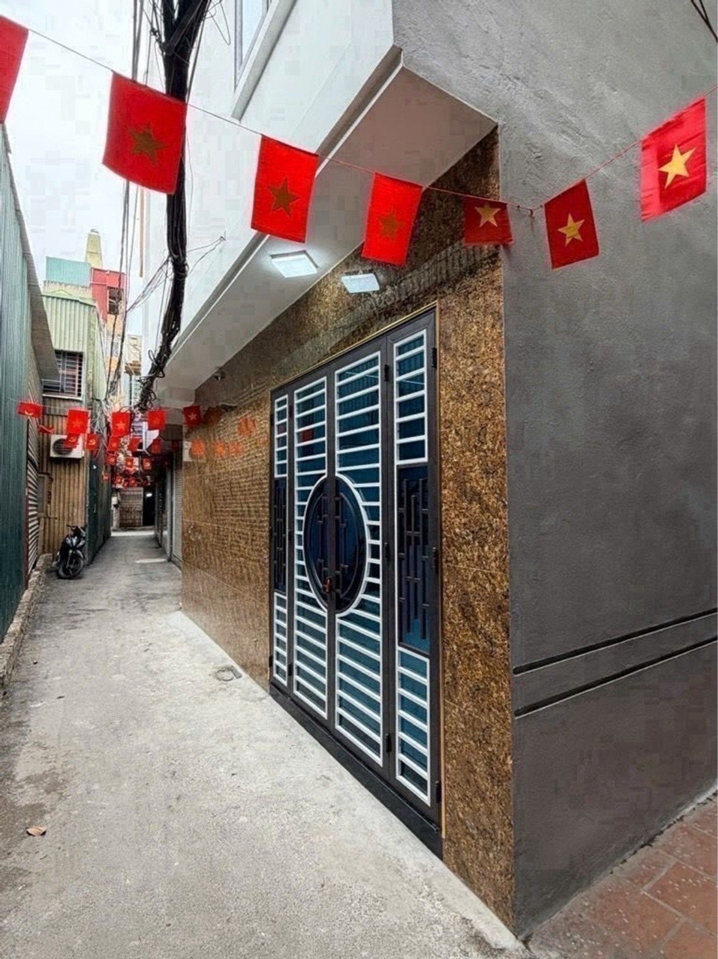 Bán nhà Bùi Xương Trạch - diện tích 32m2 4 tầng - Lô góc thoáng sáng - giá 3,6 tỷ
