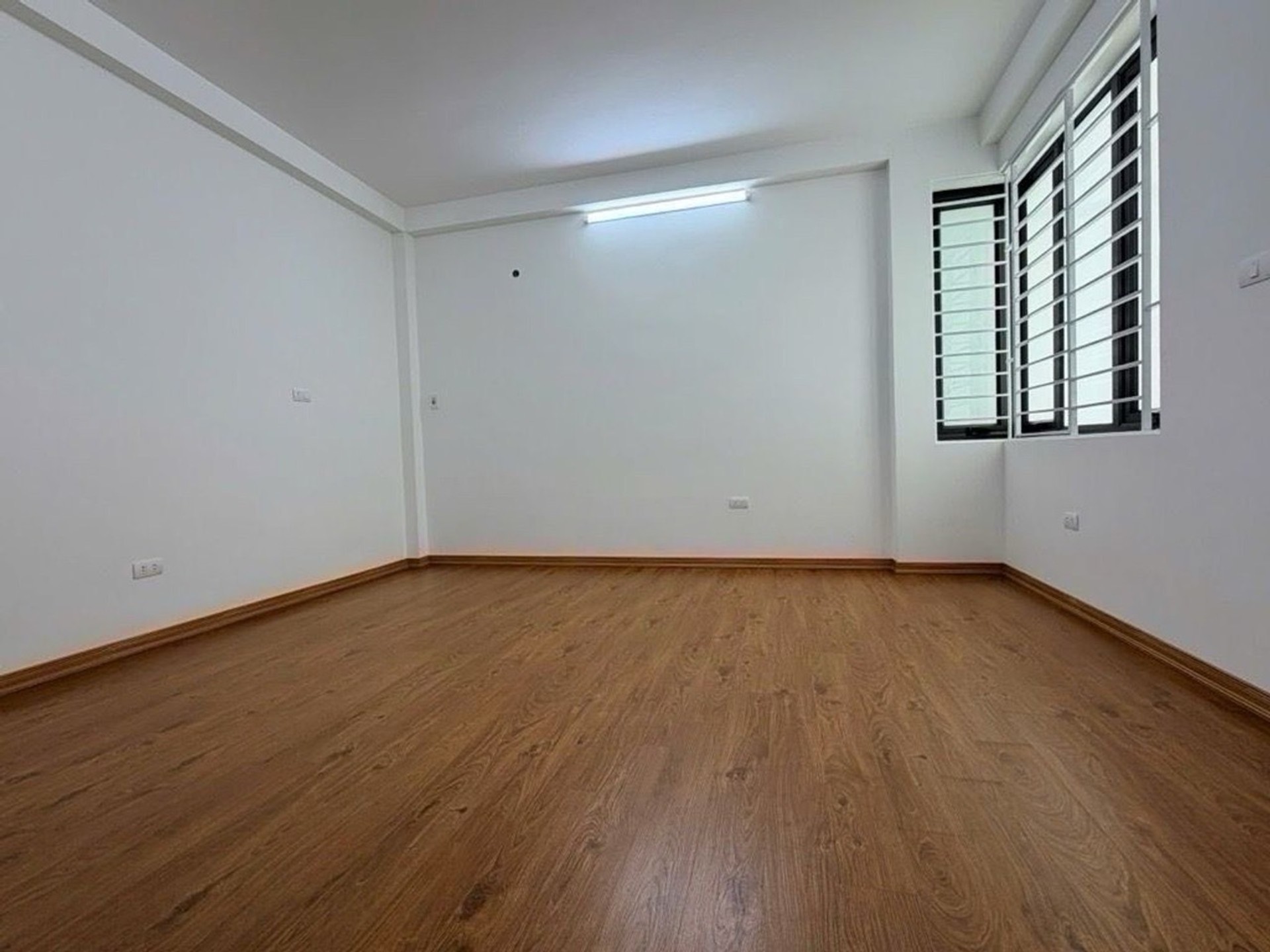 Bán nhà Bùi Xương Trạch - diện tích 32m2 4 tầng - Lô góc thoáng sáng - giá 3,6 tỷ