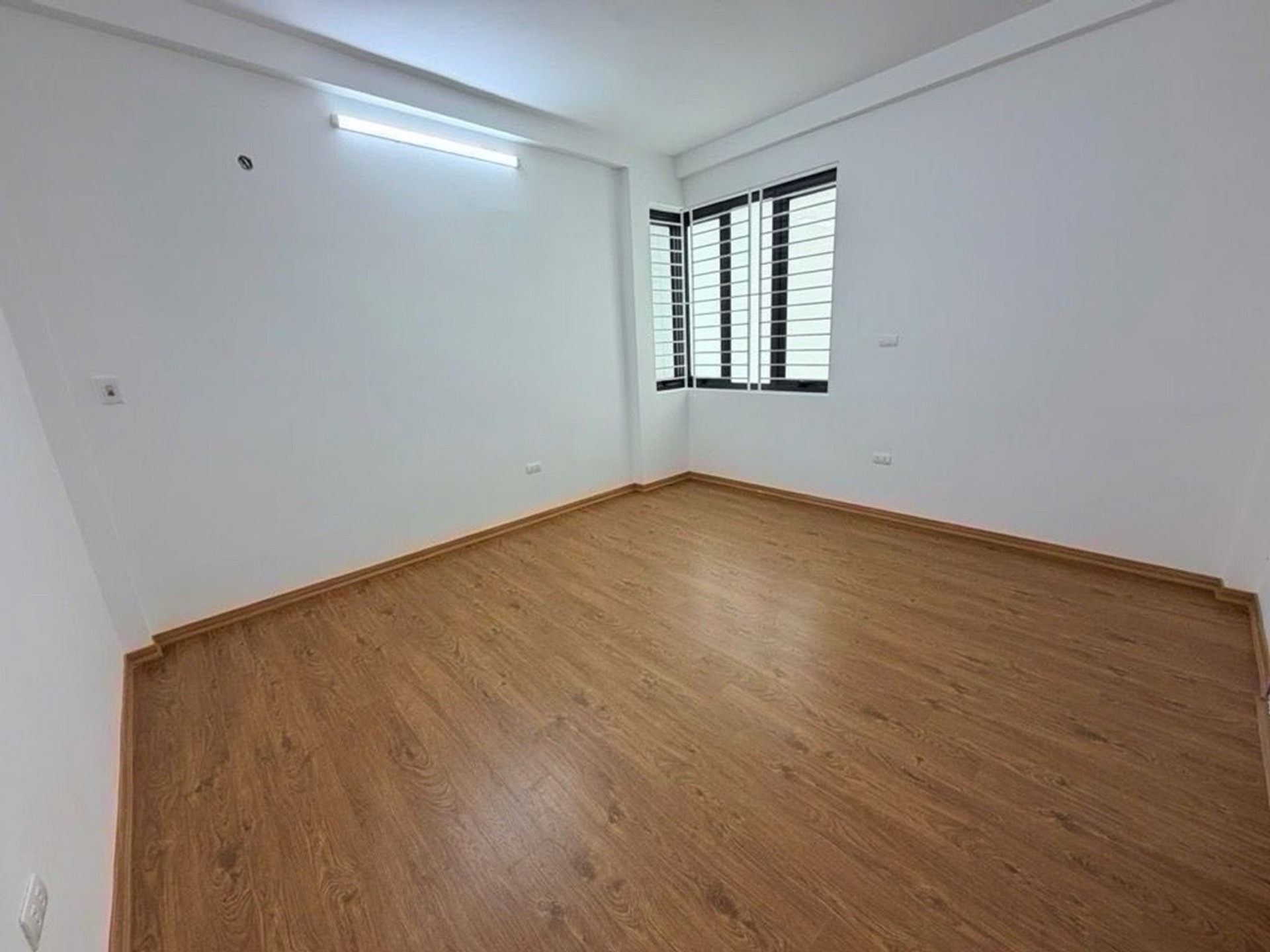 Bán nhà Bùi Xương Trạch - diện tích 32m2 4 tầng - Lô góc thoáng sáng - giá 3,6 tỷ