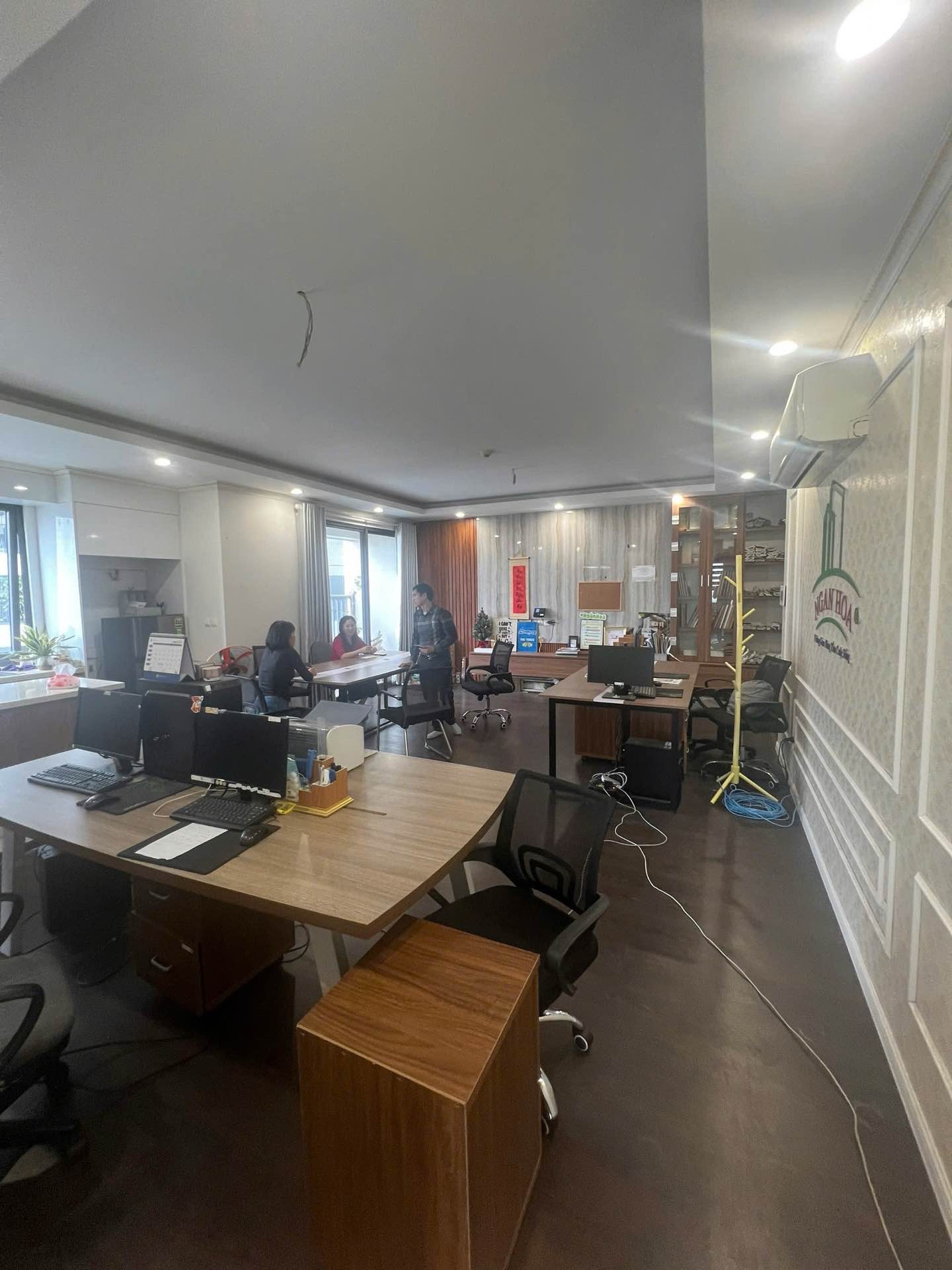 Bán nhà Minh Khai - diện tích 97m2 1 tầng - Căn hộ đẹp hiếm có - giá 12,1 tỷ