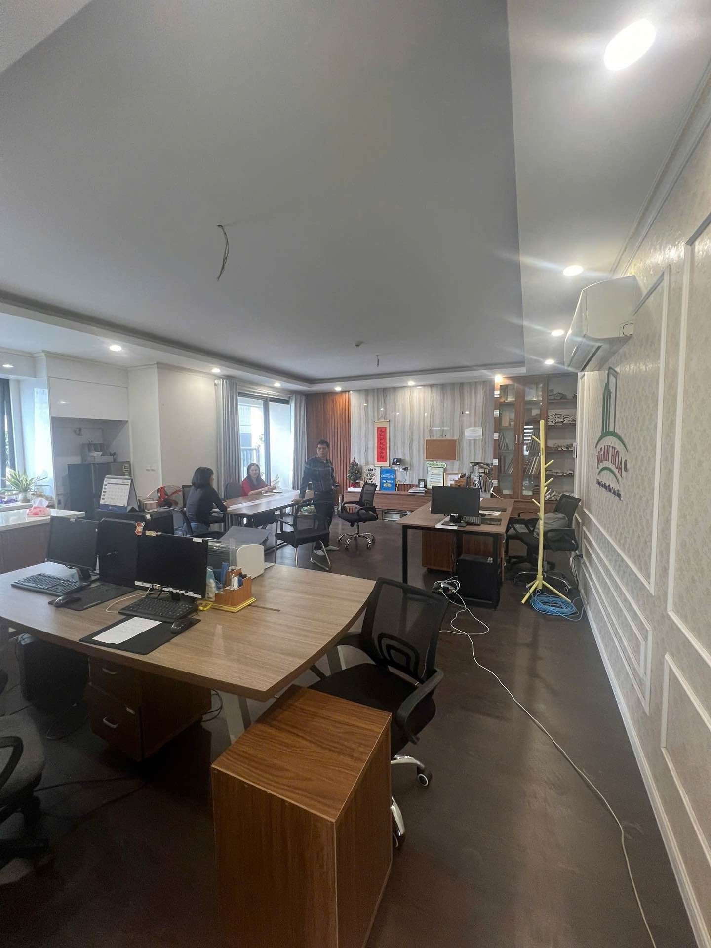 Bán nhà Minh Khai - diện tích 97m2 1 tầng - Căn hộ đẹp hiếm có - giá 12,1 tỷ