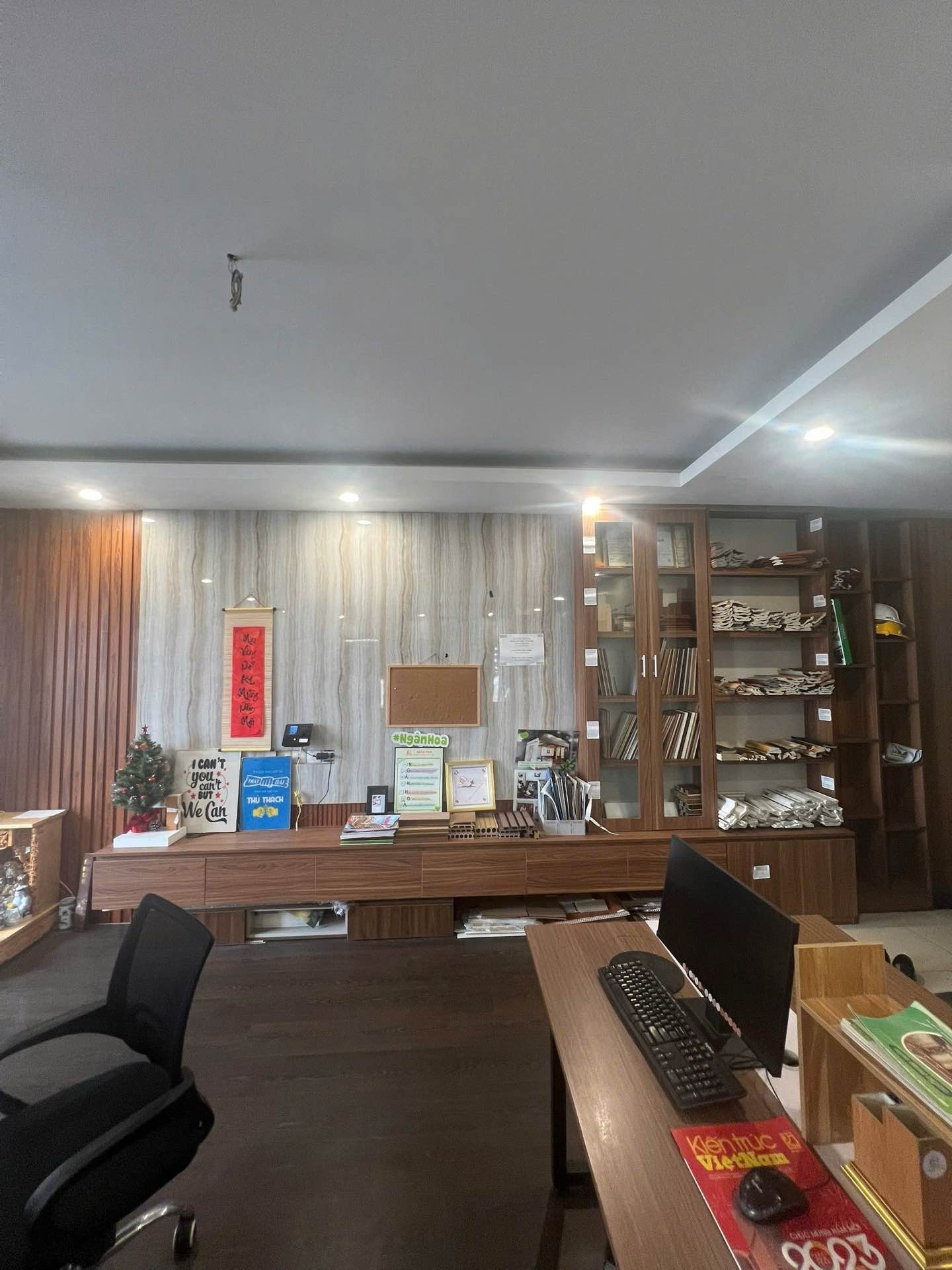 Bán nhà Minh Khai - diện tích 97m2 1 tầng - Căn hộ đẹp hiếm có - giá 12,1 tỷ
