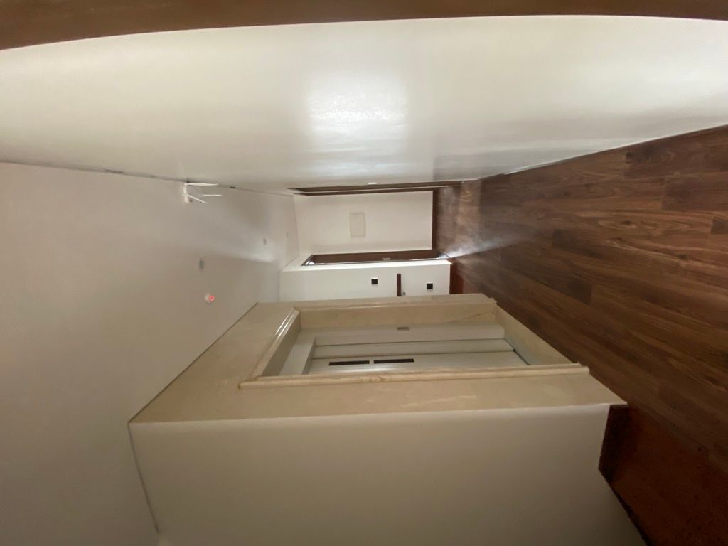 Bán nhà Khu C The Manor Nguyễn Xiển - diện tích 160m2 4 tầng - 2 mặt thoáng - giá 65 tỷ