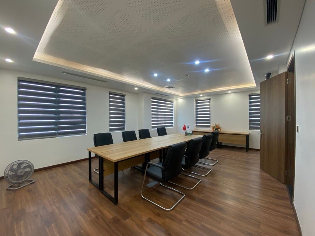 Bán nhà Khu C The Manor Nguyễn Xiển - diện tích 160m2 4 tầng - 2 mặt thoáng - giá 65 tỷ