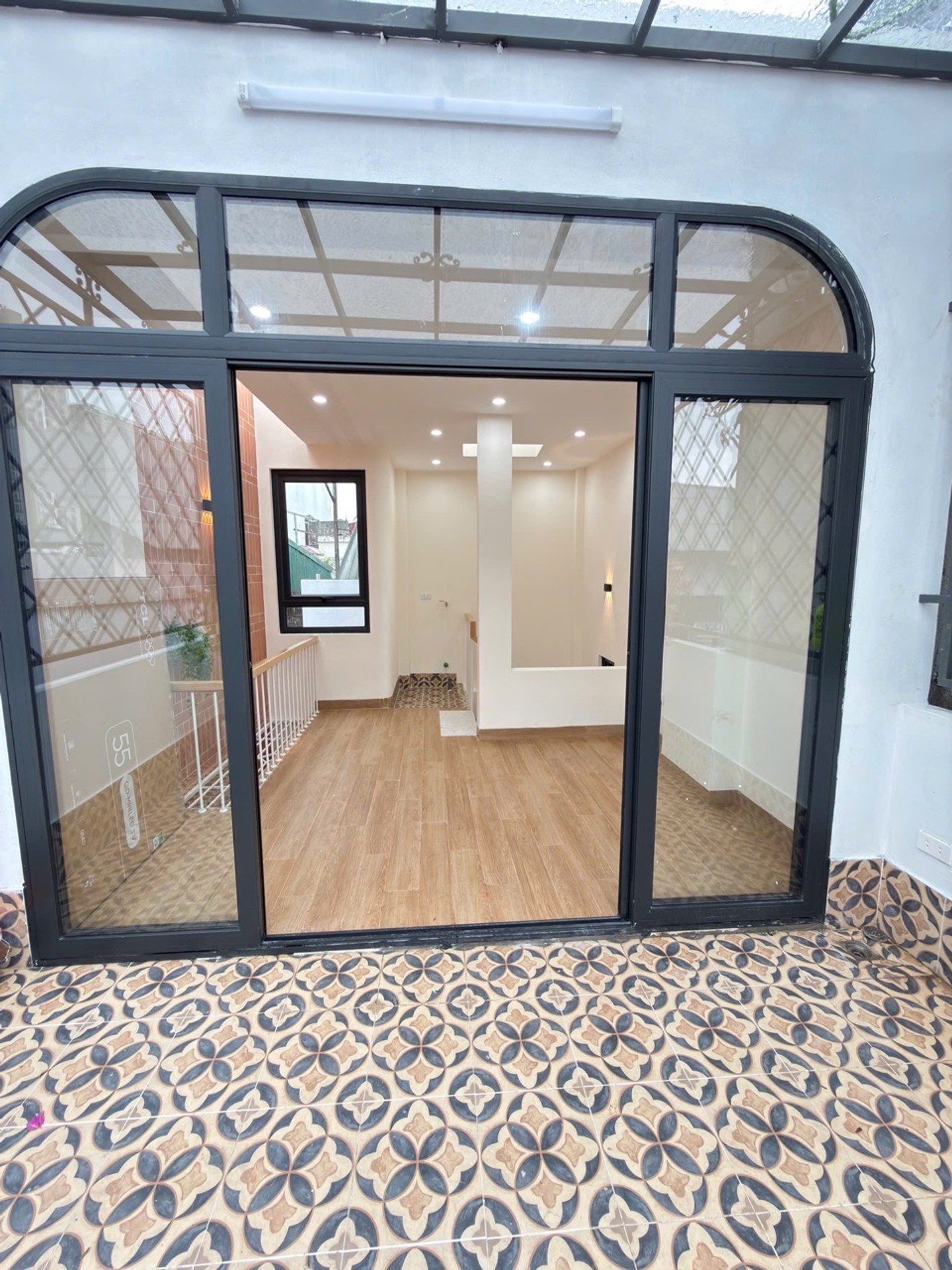 Bán nhà Vũ Tông Phan - diện tích 26m2 5 tầng - Nhà xây mới full nội thất - giá 7,35 tỷ