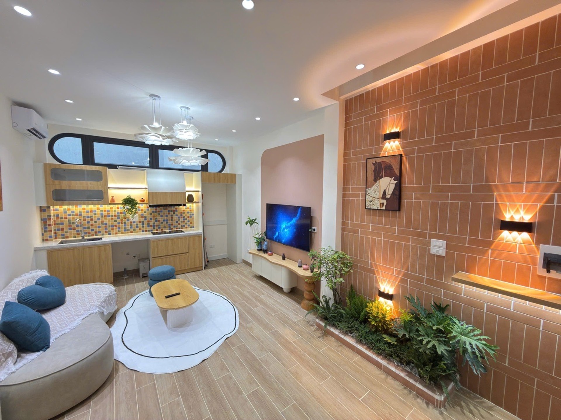 Bán nhà Vũ Tông Phan - diện tích 26m2 5 tầng - Nhà xây mới full nội thất - giá 7,35 tỷ