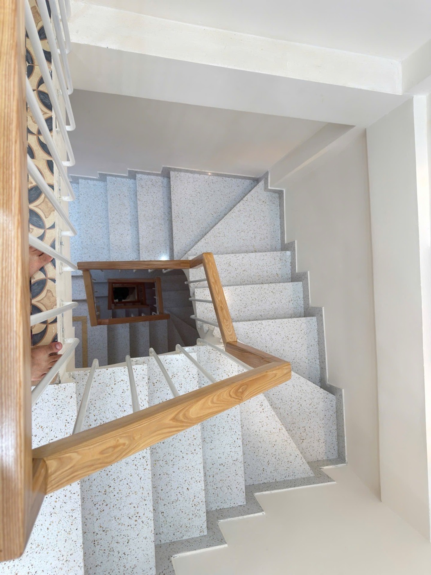 Bán nhà Vũ Tông Phan - diện tích 26m2 5 tầng - Nhà xây mới full nội thất - giá 7,35 tỷ