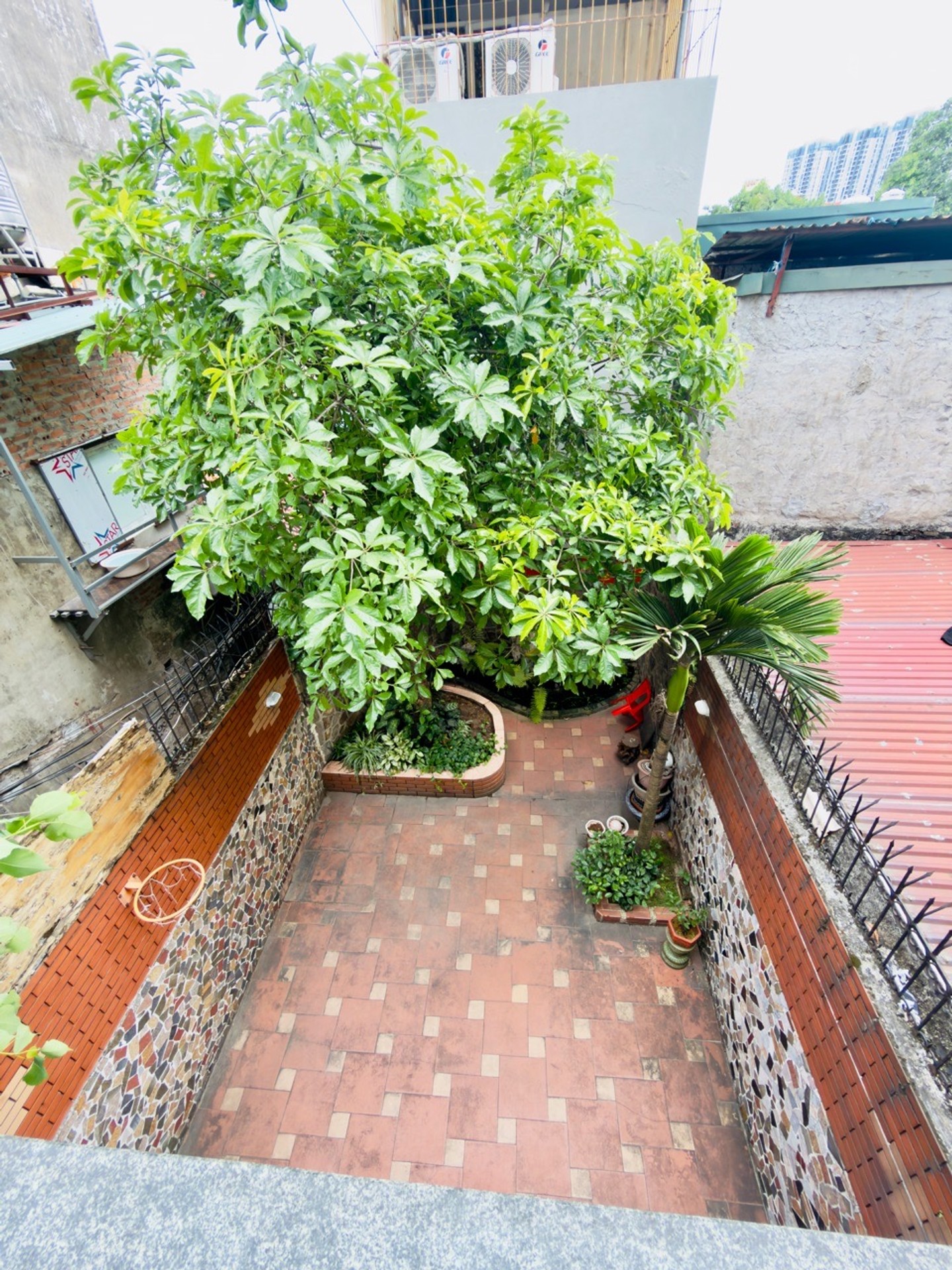 Bán nhà Kim Ngưu - diện tích 80m2 3 tầng - Nhà 2 mặt thoáng - giá 22 tỷ