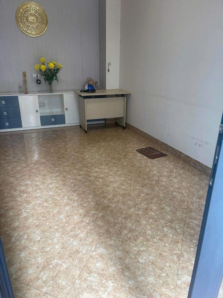 Bán nhà Kim Ngưu - diện tích 22m2 5 tầng - Ô tô tránh - giá 6,5 tỷ