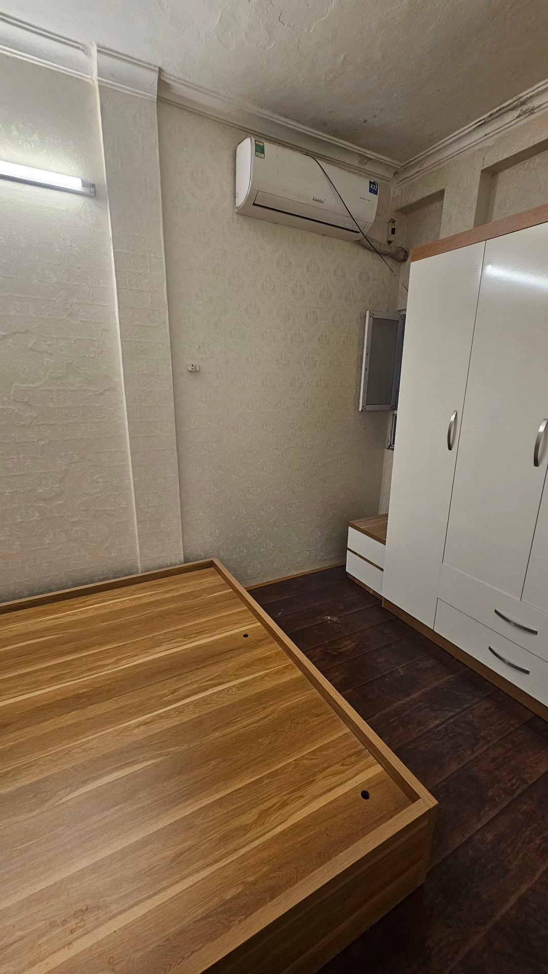 Bán nhà Tân Mai - diện tích 16m2 5 tầng - Nhà đẹp đủ đồ nội thất ở ngay - giá 3,15 tỷ