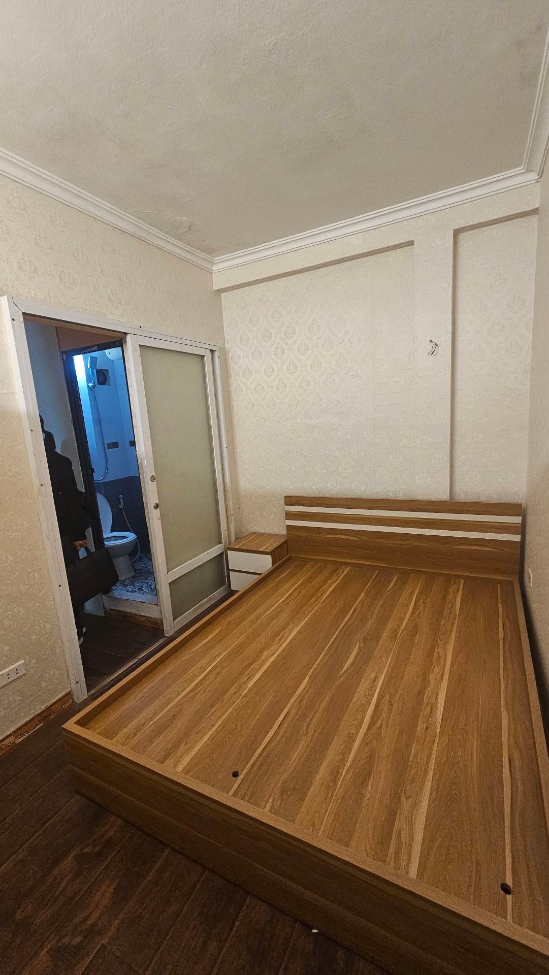 Bán nhà Tân Mai - diện tích 16m2 5 tầng - Nhà đẹp đủ đồ nội thất ở ngay - giá 3,15 tỷ