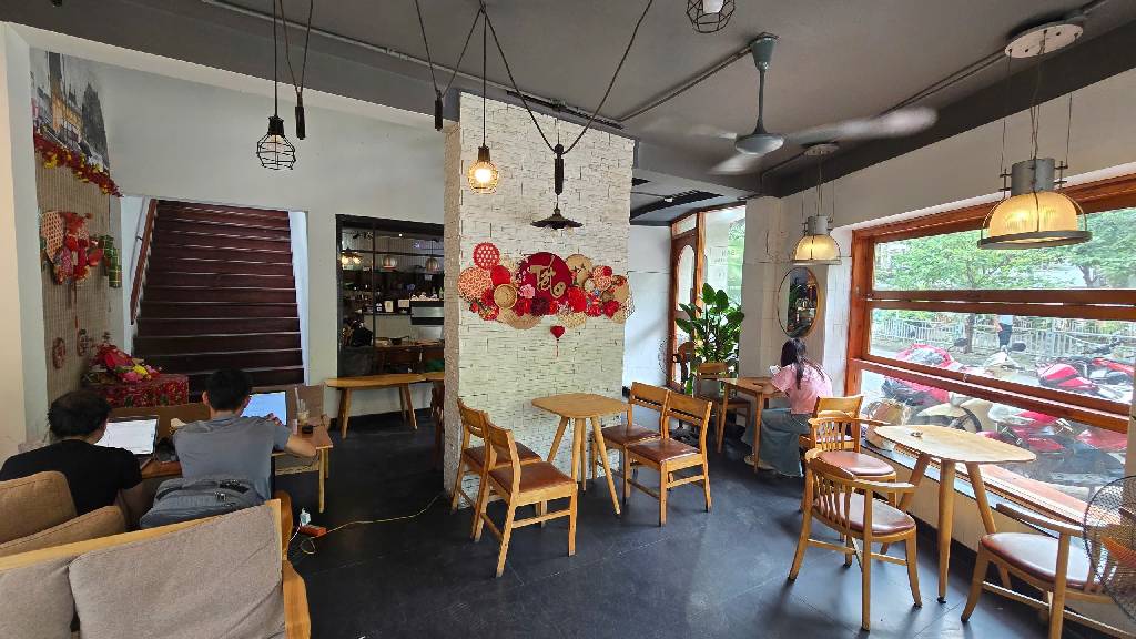 Bán nhà Nguyễn Ngọc Doãn - diện tích 122m2 3 tầng - Lô góc 3 mặt thoáng - giá 72 tỷ