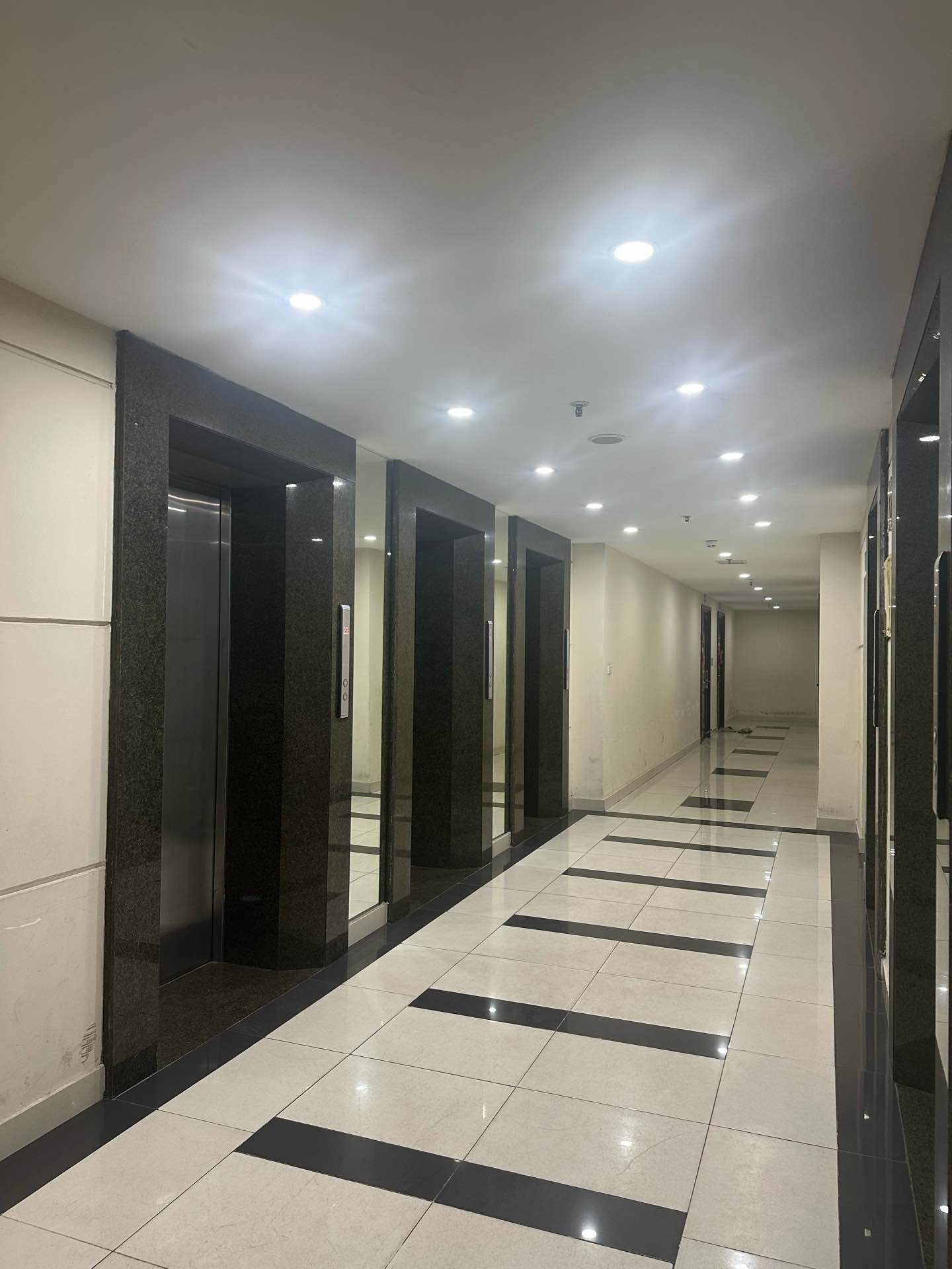 Bán nhà Tam Trinh - diện tích 66m2 1 tầng - Căn hộ thiết kế 2 phòng ngủ - giá 7,3 tỷ