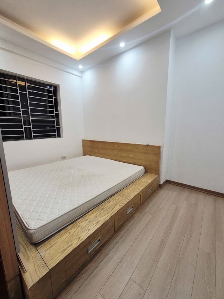 Bán nhà Nguyễn Xiển - diện tích 54m2 1 tầng - mặt phố - giá 3,8 tỷ