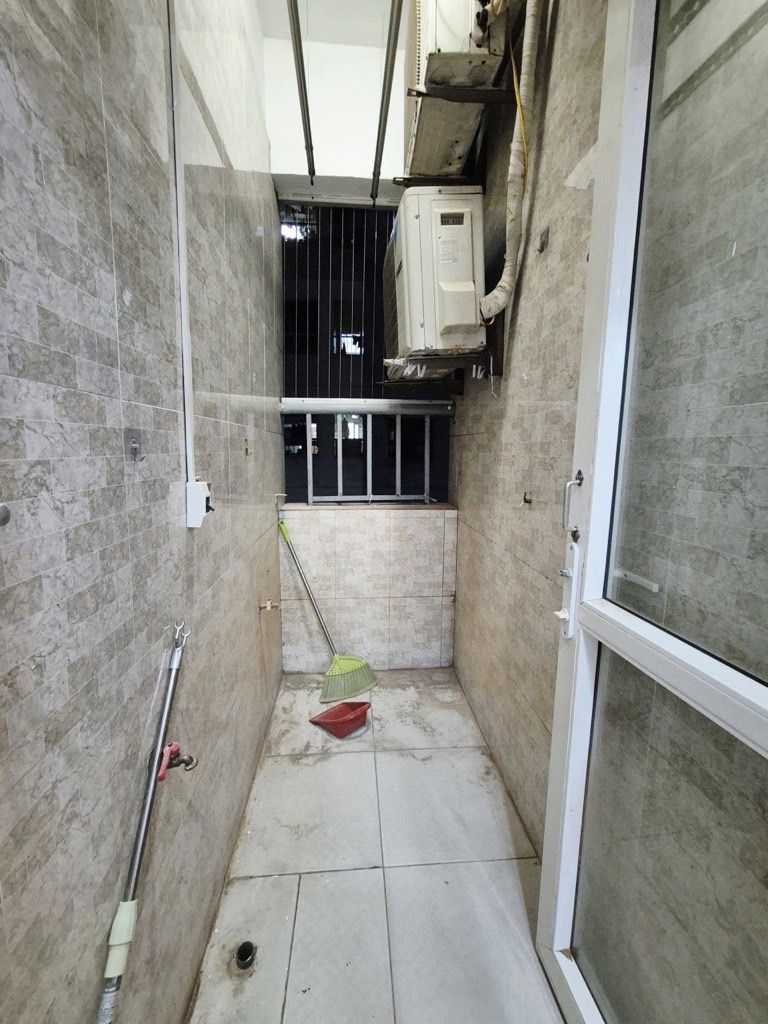Bán nhà Nguyễn Xiển - diện tích 54m2 1 tầng - mặt phố - giá 3,8 tỷ