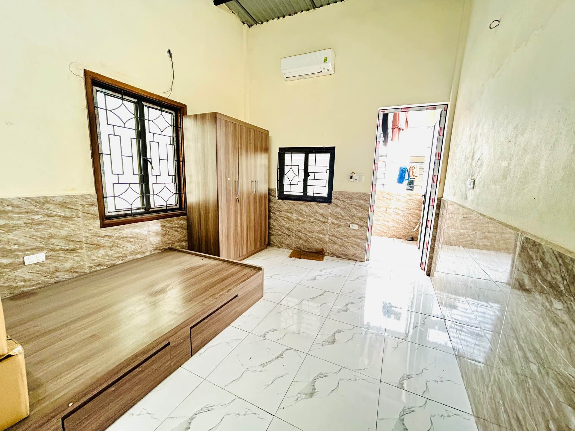 Bán nhà Thanh Lân - diện tích 85m2 3 tầng - Lô góc - giá 21,5 tỷ