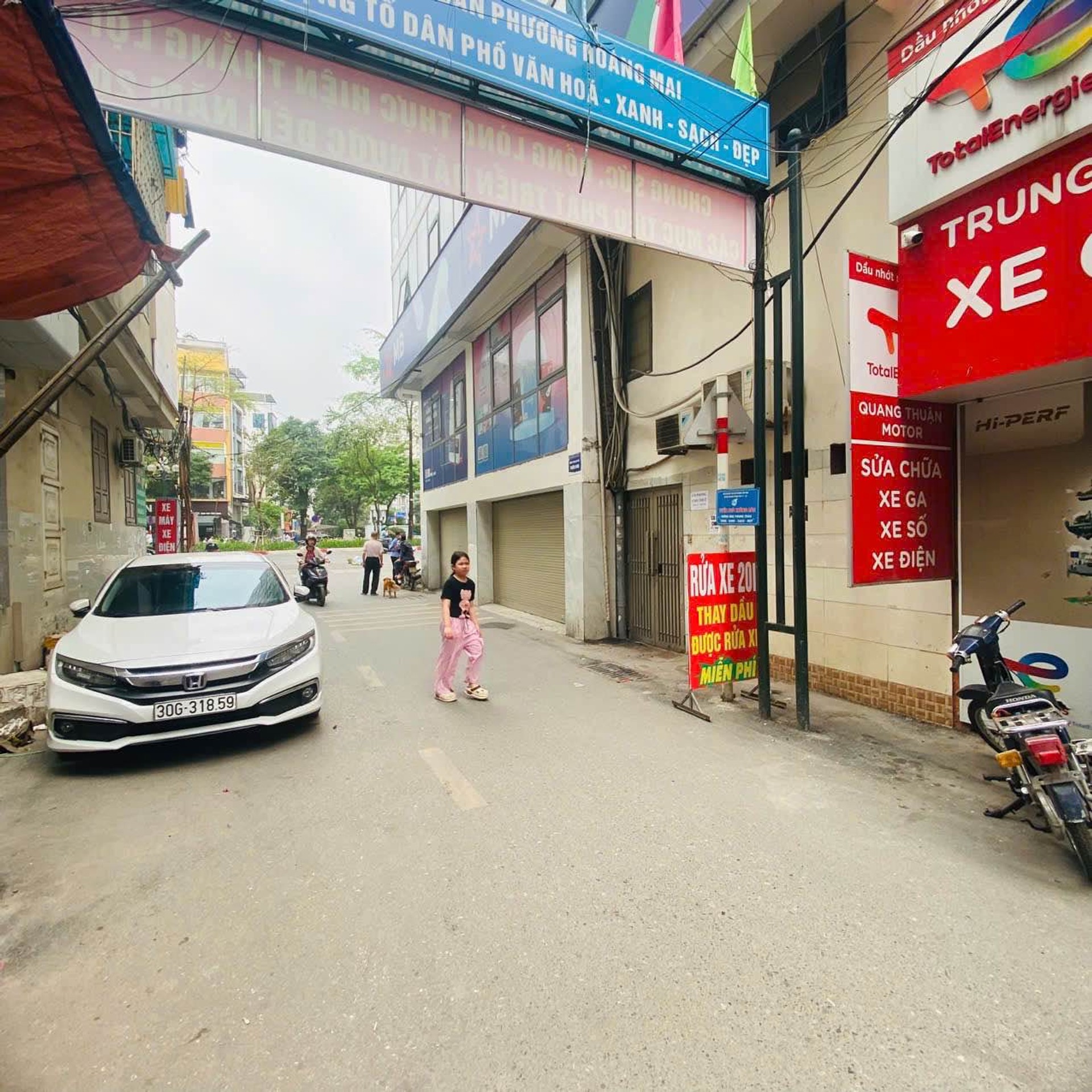 Bán nhà Tân Mai - diện tích 30m2 3 tầng - Nhà đẹp ở luôn - giá 6 tỷ