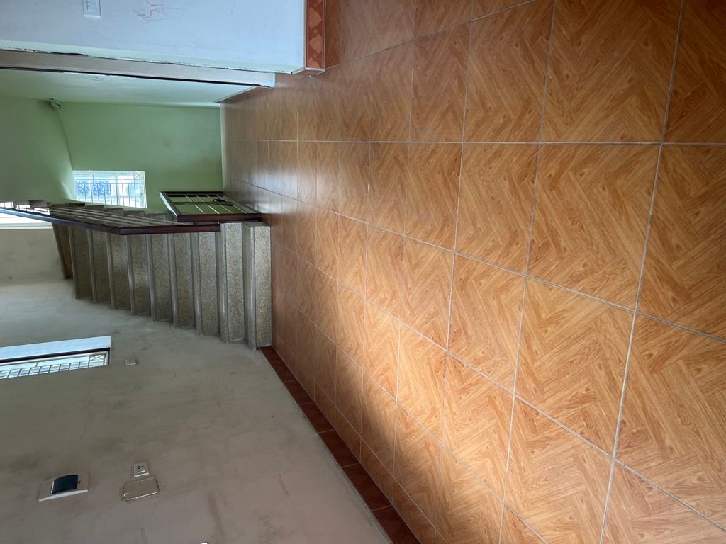 Bán nhà Âu Cơ - diện tích 134m2 3 tầng - Lô góc, 3 mặt thoáng - giá 38 tỷ