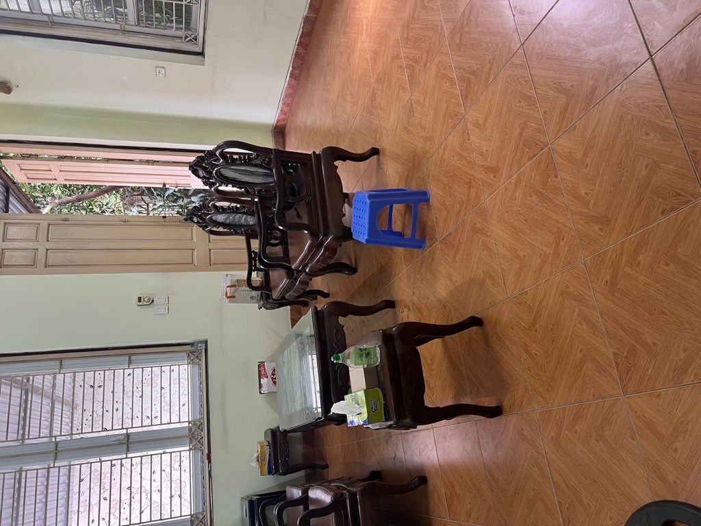 Bán nhà Âu Cơ - diện tích 134m2 3 tầng - Lô góc, 3 mặt thoáng - giá 38 tỷ