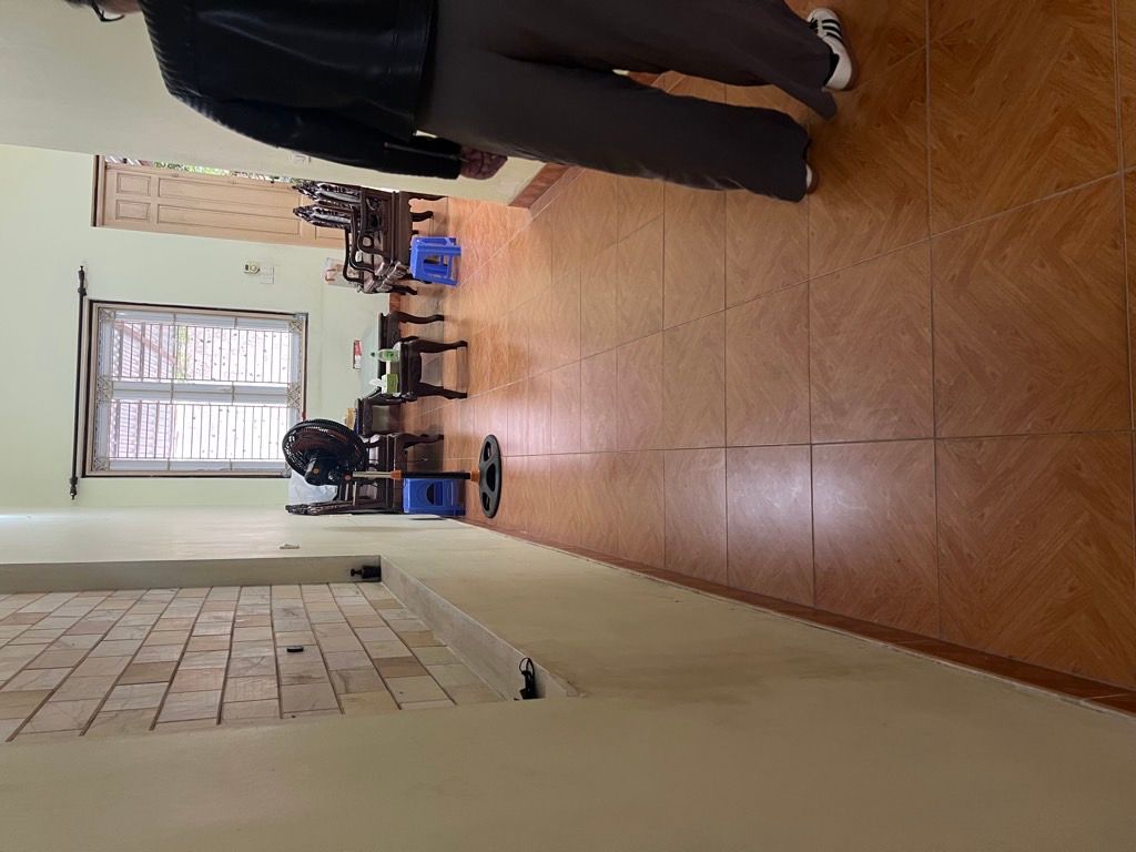 Bán nhà Âu Cơ - diện tích 134m2 3 tầng - Lô góc, 3 mặt thoáng - giá 38 tỷ