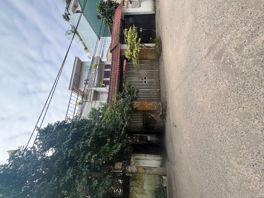 Bán nhà Âu Cơ - diện tích 134m2 3 tầng - Lô góc, 3 mặt thoáng - giá 38 tỷ