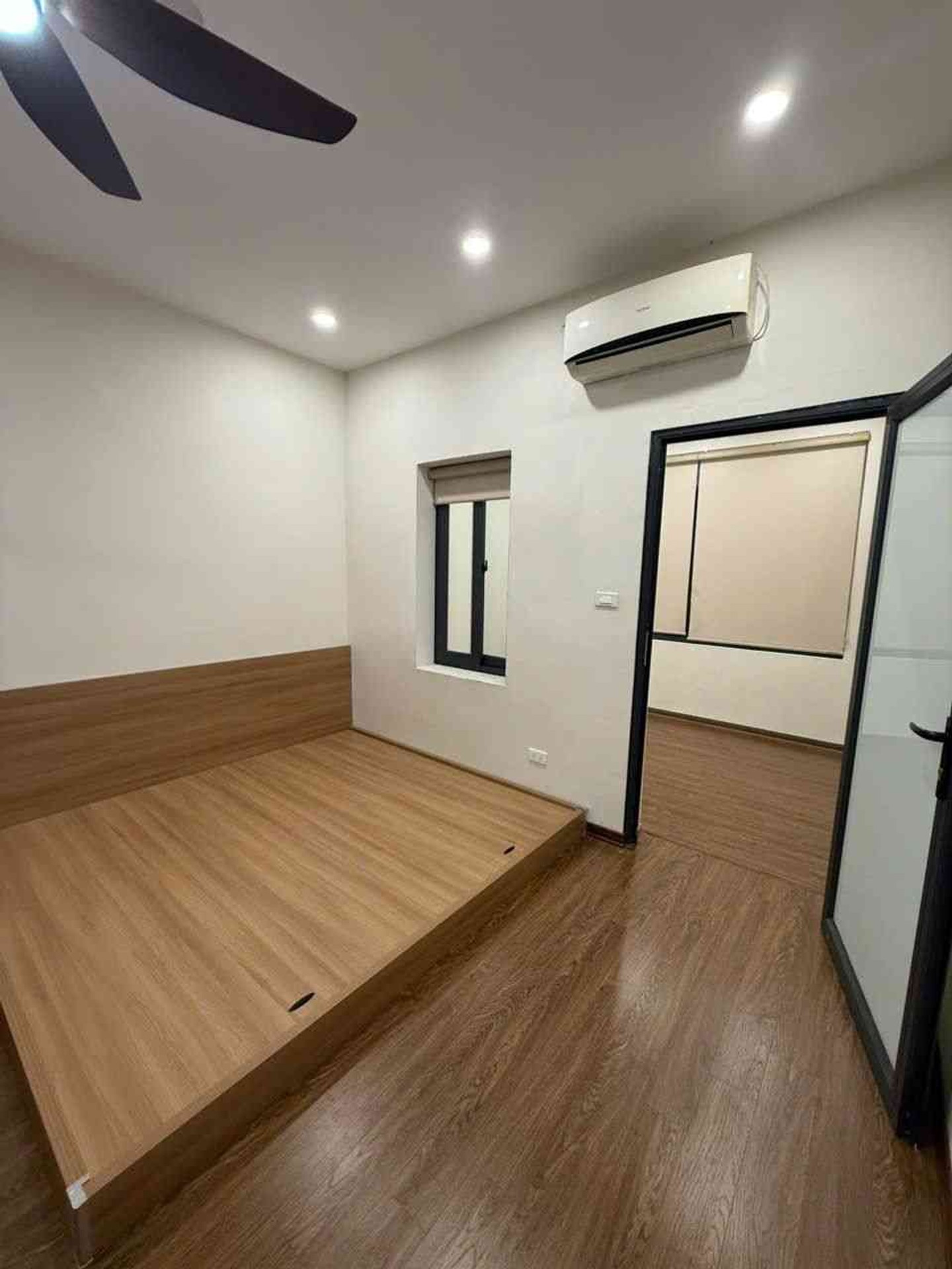 Bán nhà Trần Khát Chân - diện tích 39m2 3 tầng - Hàng hiếm - giá 9,1 tỷ