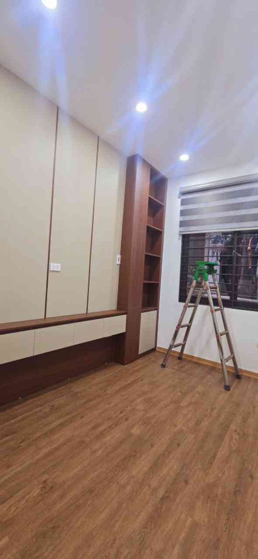 Bán nhà Bùi Ngọc Dương - diện tích 11m2 5 tầng - Căn góc 2 thoáng - giá 3,45 tỷ