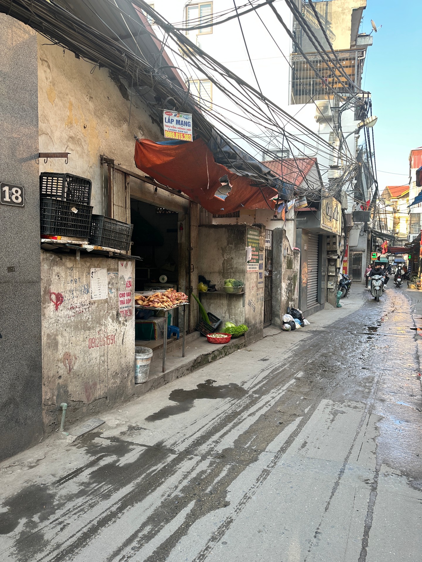 Bán nhà Định Công Hạ - diện tích 225m2 1 tầng - Lô góc 2 mặt thoáng - giá 50 tỷ