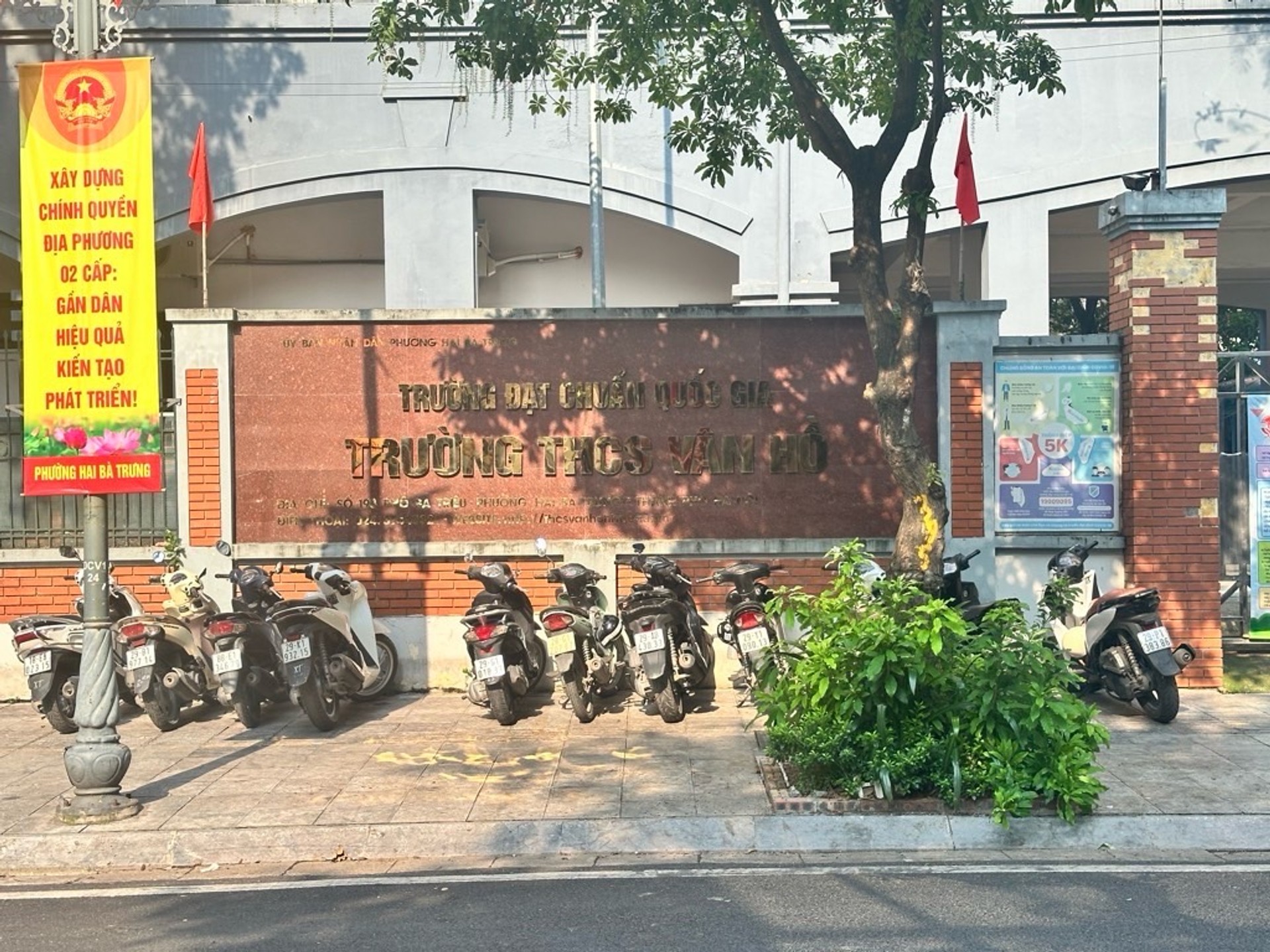 Bán nhà Bà Triệu - diện tích 72m2 3 tầng - 2 mặt thoáng - giá 53 tỷ