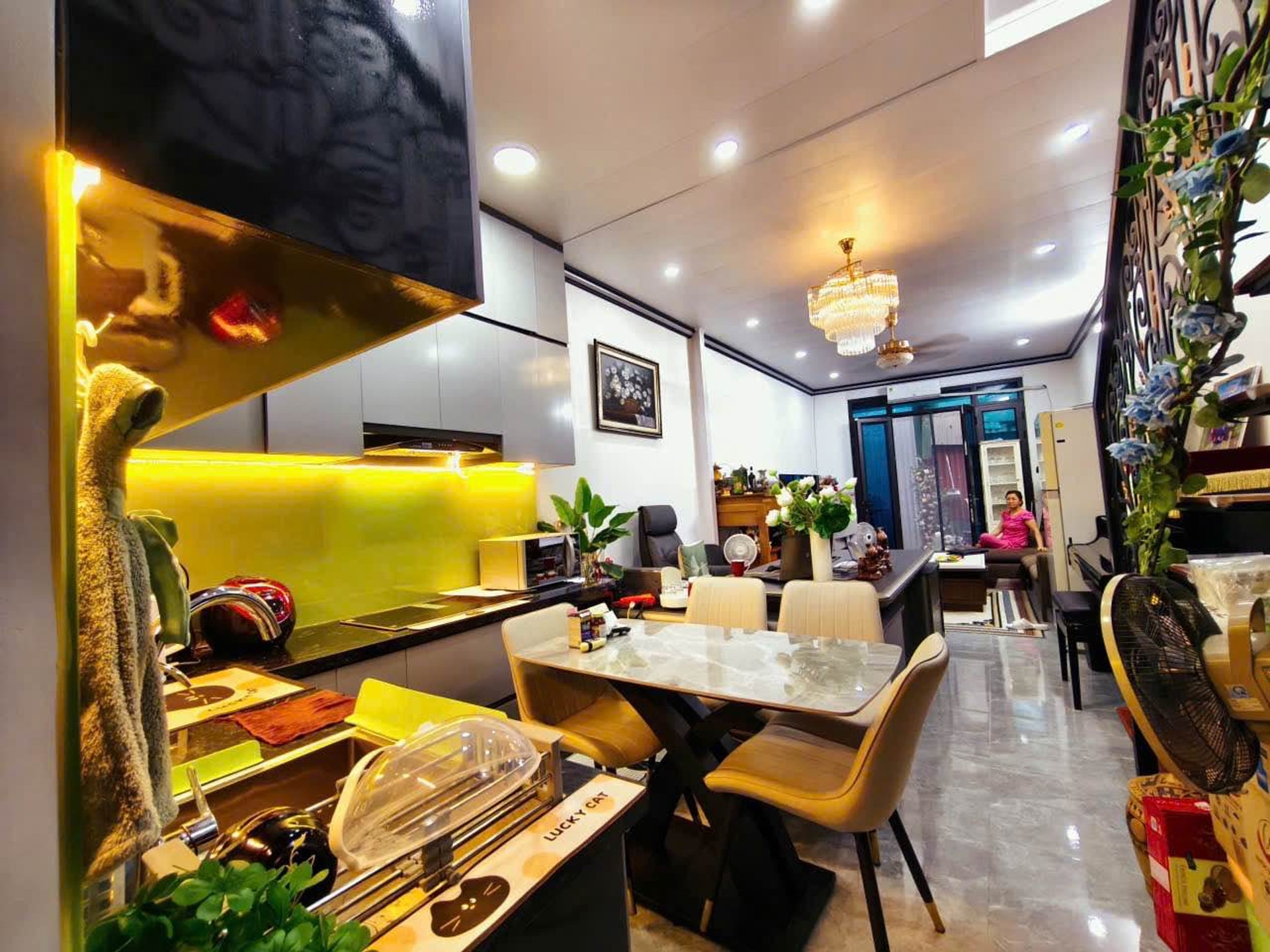 Bán nhà Định Công Thượng - diện tích 61m2 2 tầng - gần ô tô - giá 2,5 tỷ