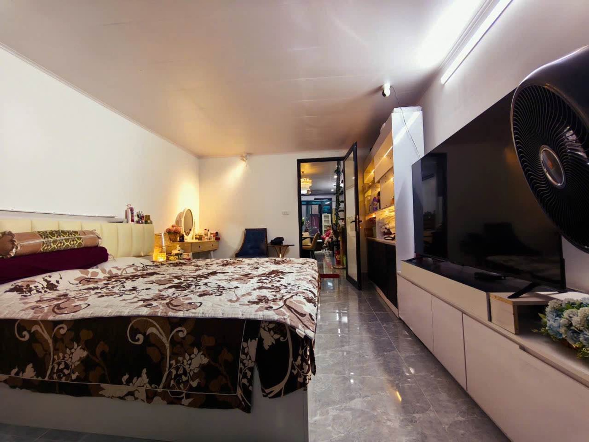 Bán nhà Định Công Thượng - diện tích 61m2 2 tầng - gần ô tô - giá 2,5 tỷ
