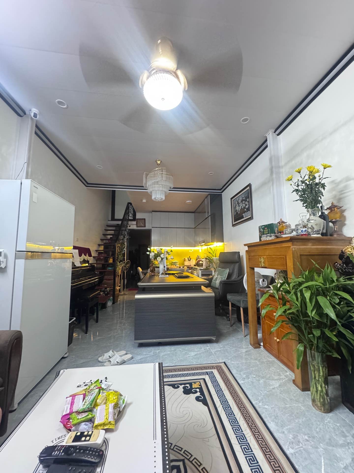 Bán nhà Định Công Thượng - diện tích 61m2 2 tầng - gần ô tô - giá 2,5 tỷ