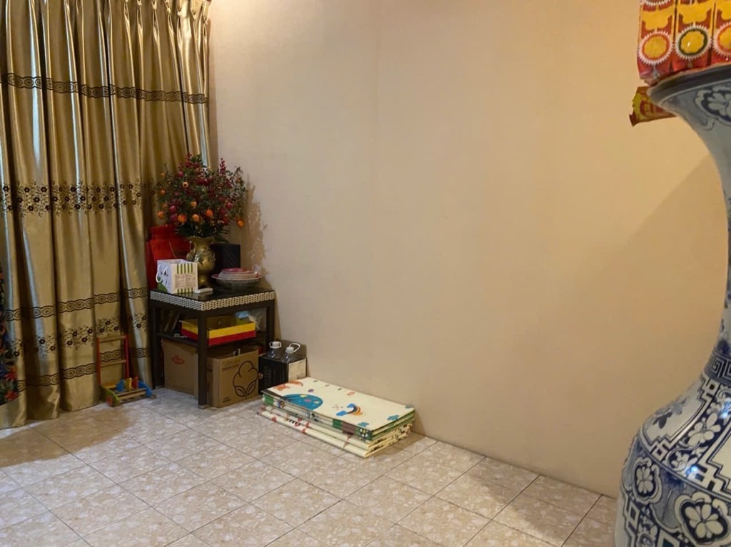 Bán nhà Đường Láng - diện tích 90m2 2 tầng - Mặt phố đắc địa - giá 26,9 tỷ